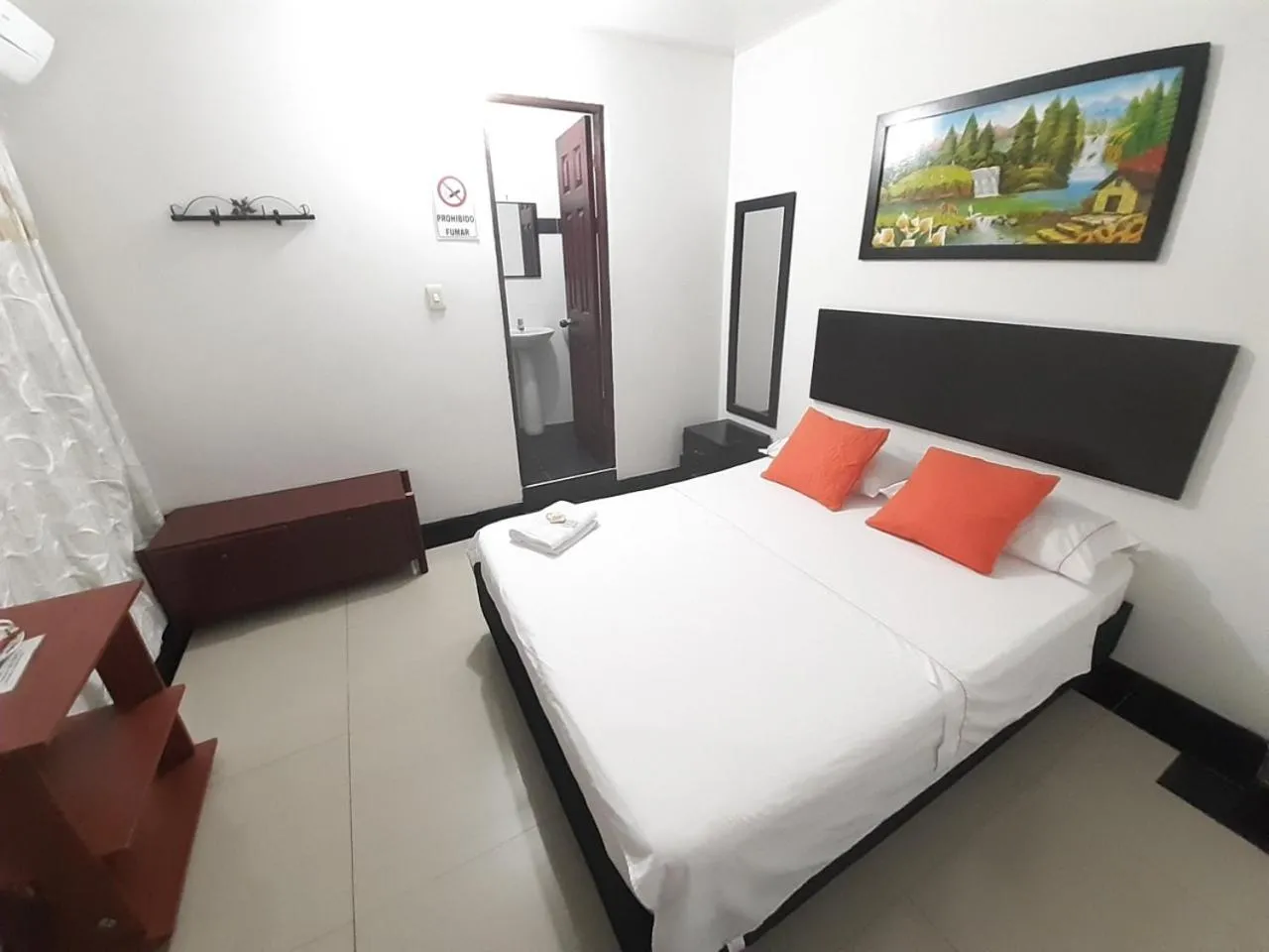 Hotel Arcoiris Girardot