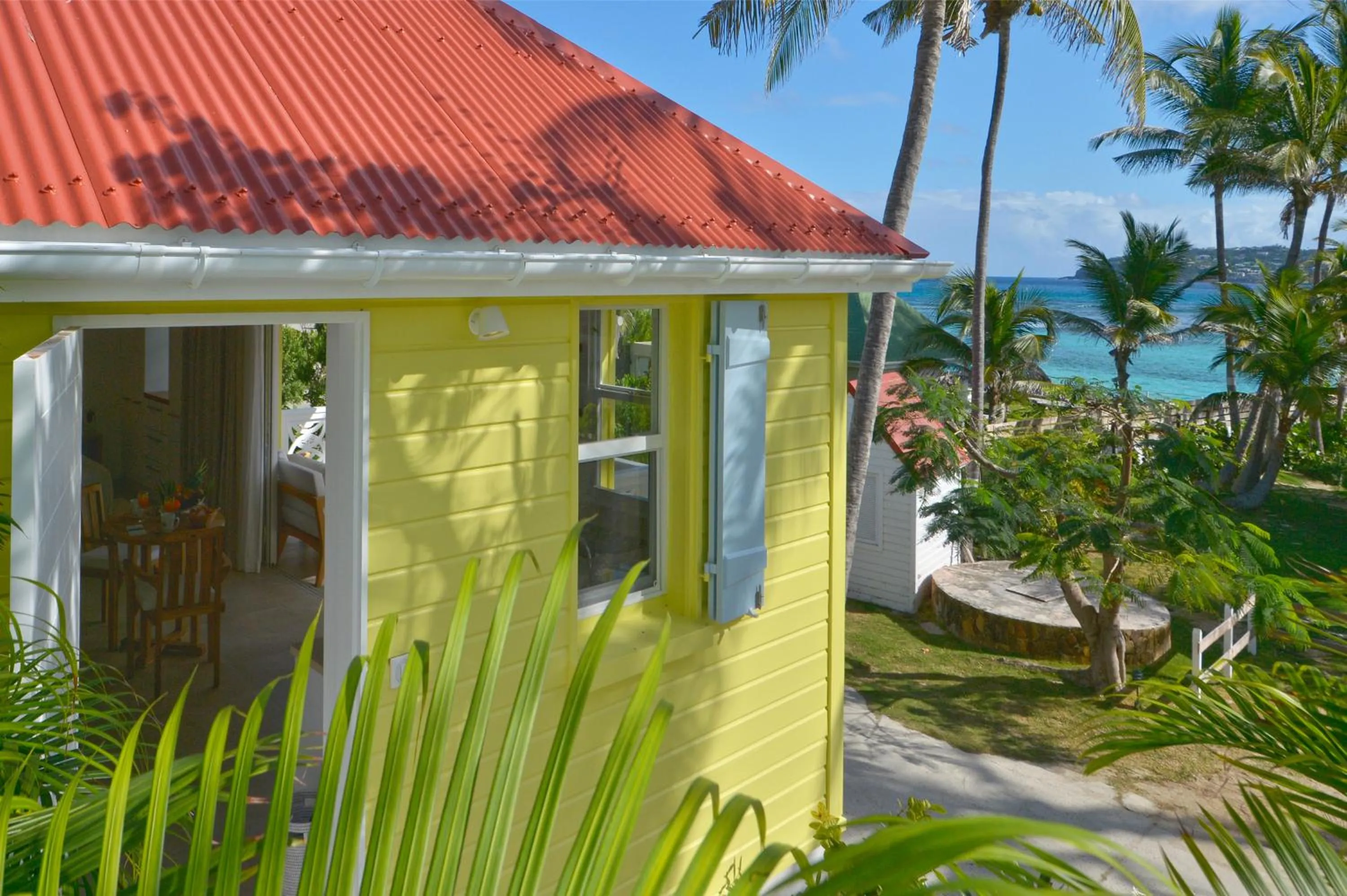Facade/entrance in Les Ilets De La Plage