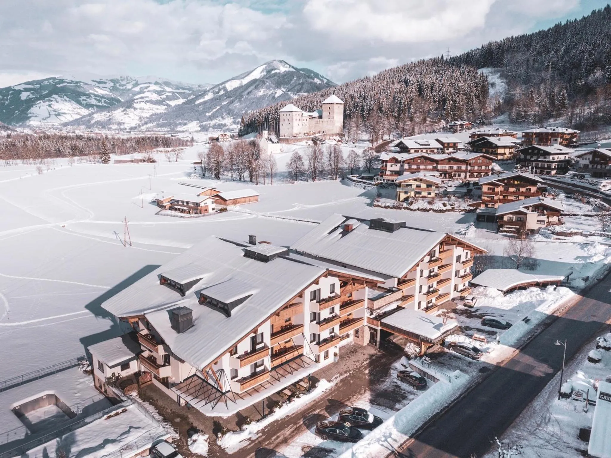 Bird's eye view in SOULSISTERS' Hotel 4 Sterne Superior