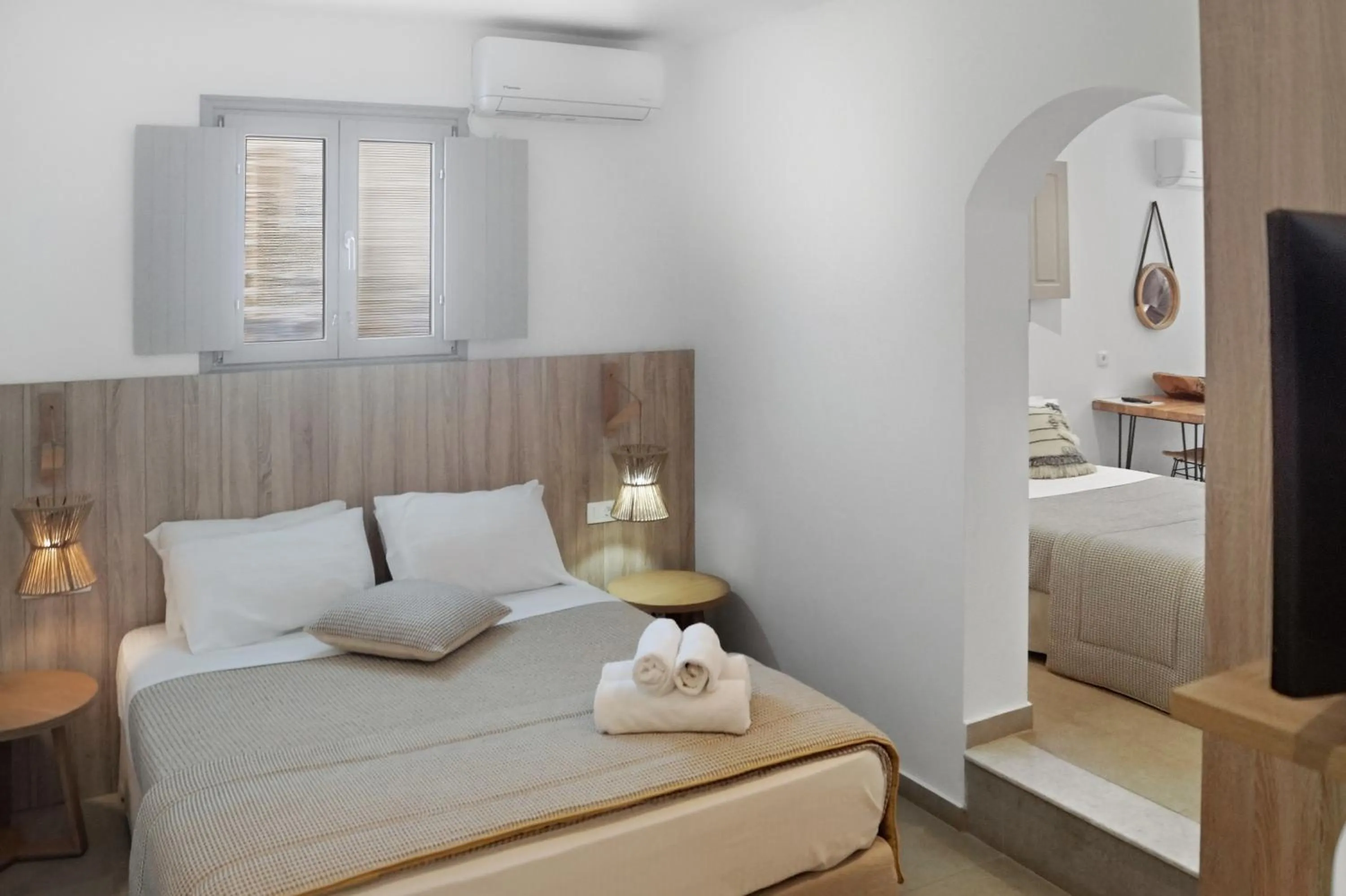 Bed in Kokkinos Villas