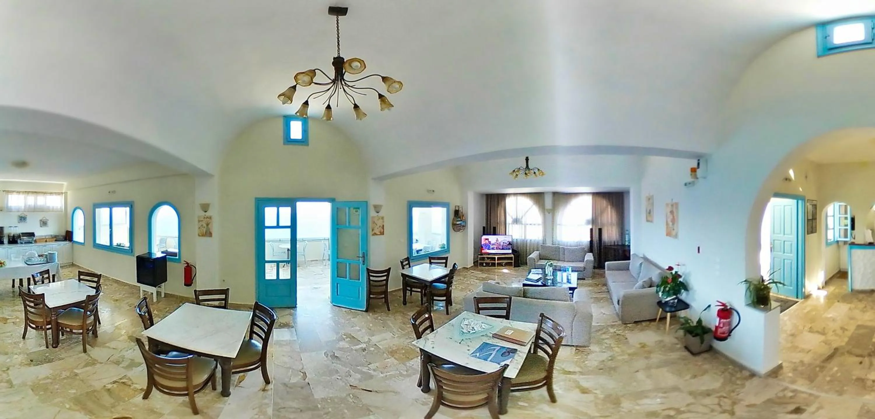 Restaurant/places to eat in Kokkinos Villas