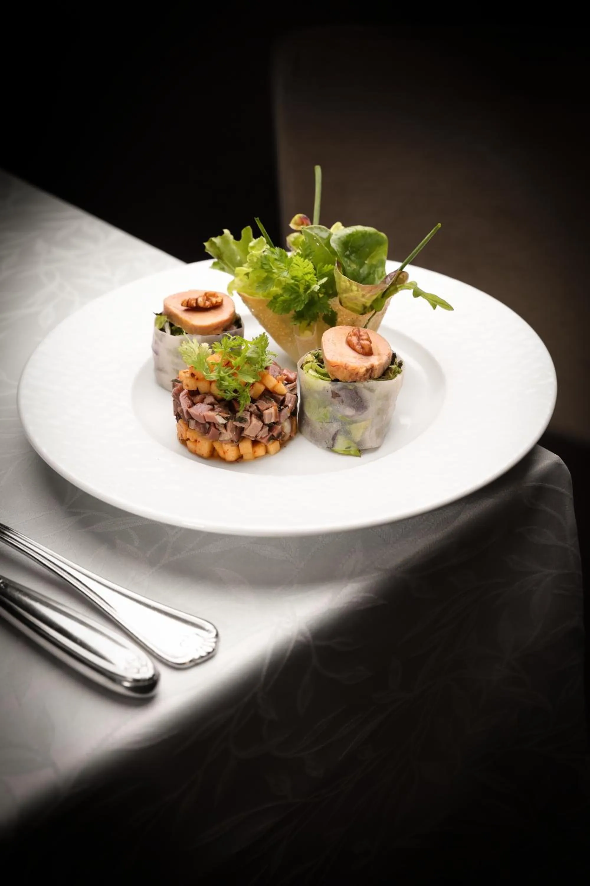 Food in Logis Hôtel-Restaurant Les Voyageurs