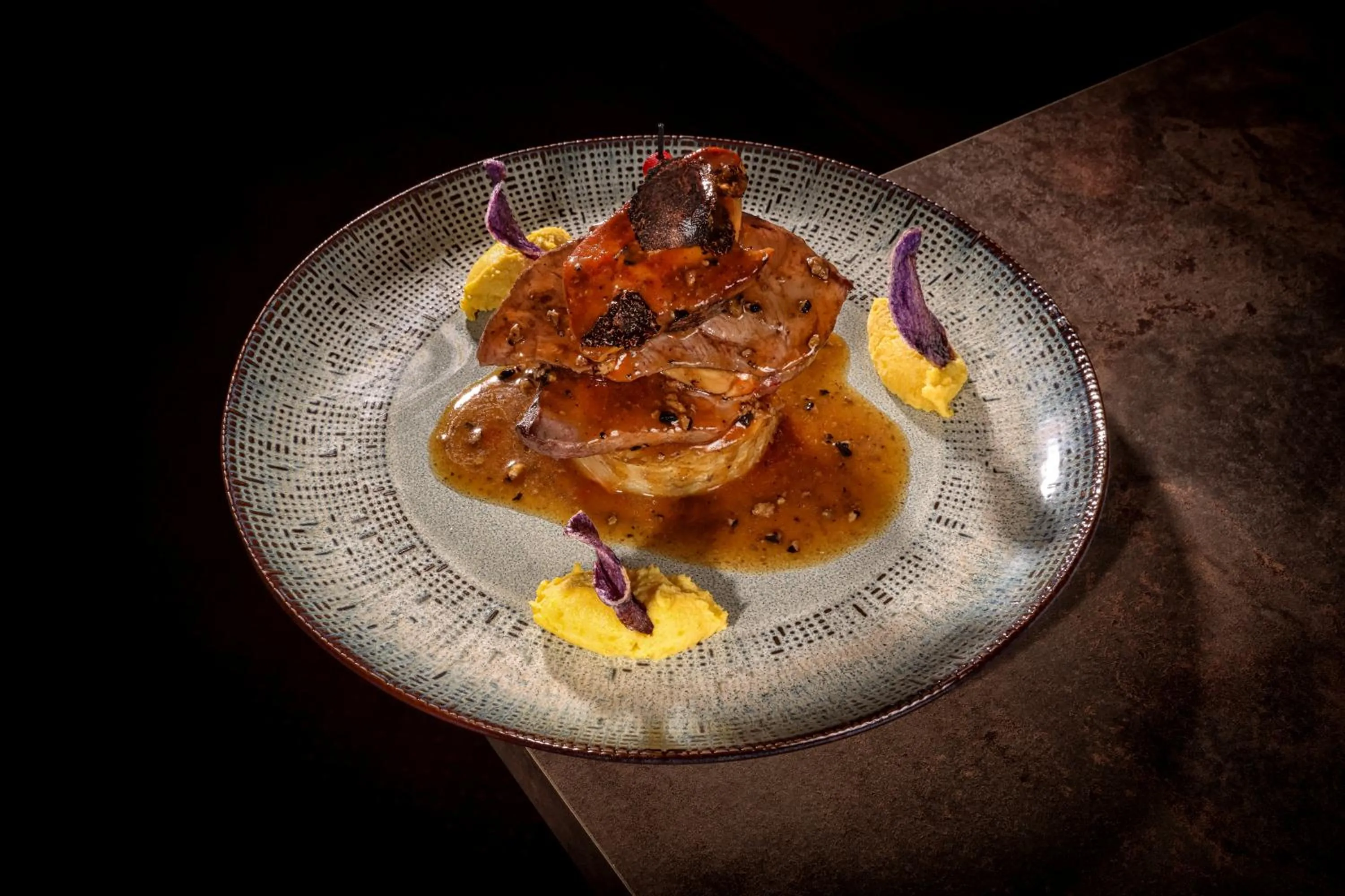 Food in Logis Hôtel-Restaurant Les Voyageurs