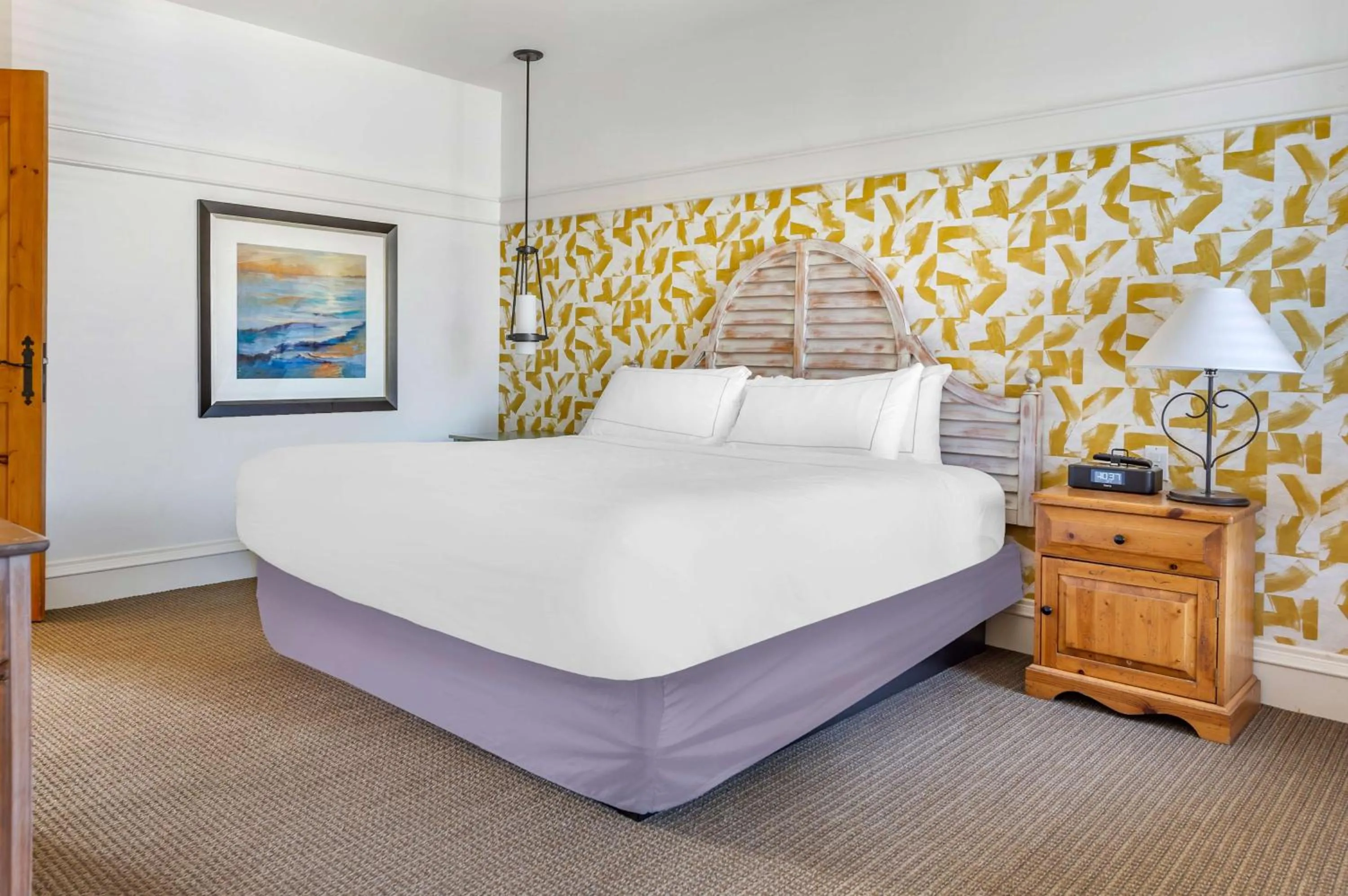 Bed in Hilton Grand Vacations Club Tremblant Canada