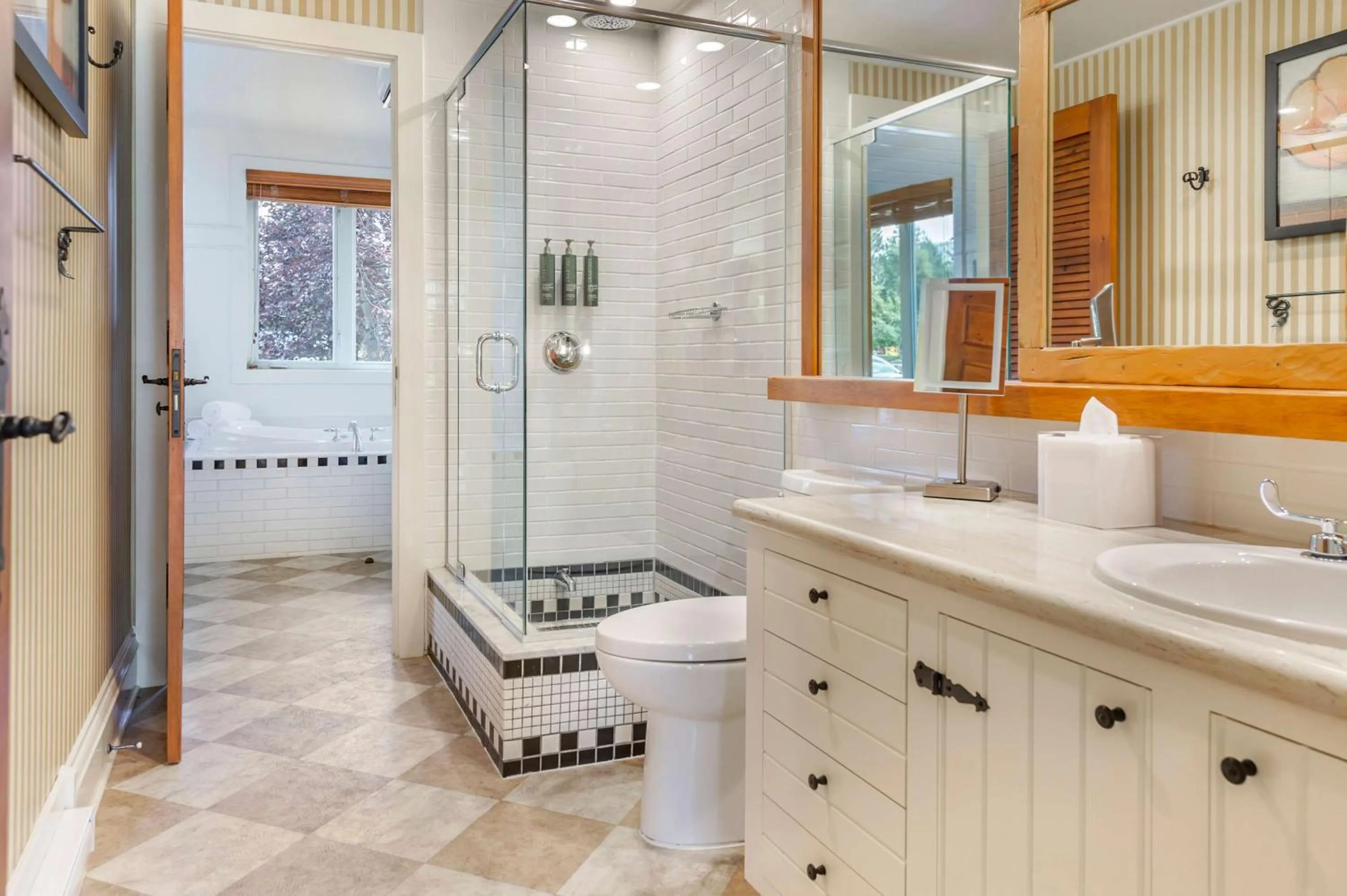 Bathroom in Hilton Grand Vacations Club Tremblant Canada