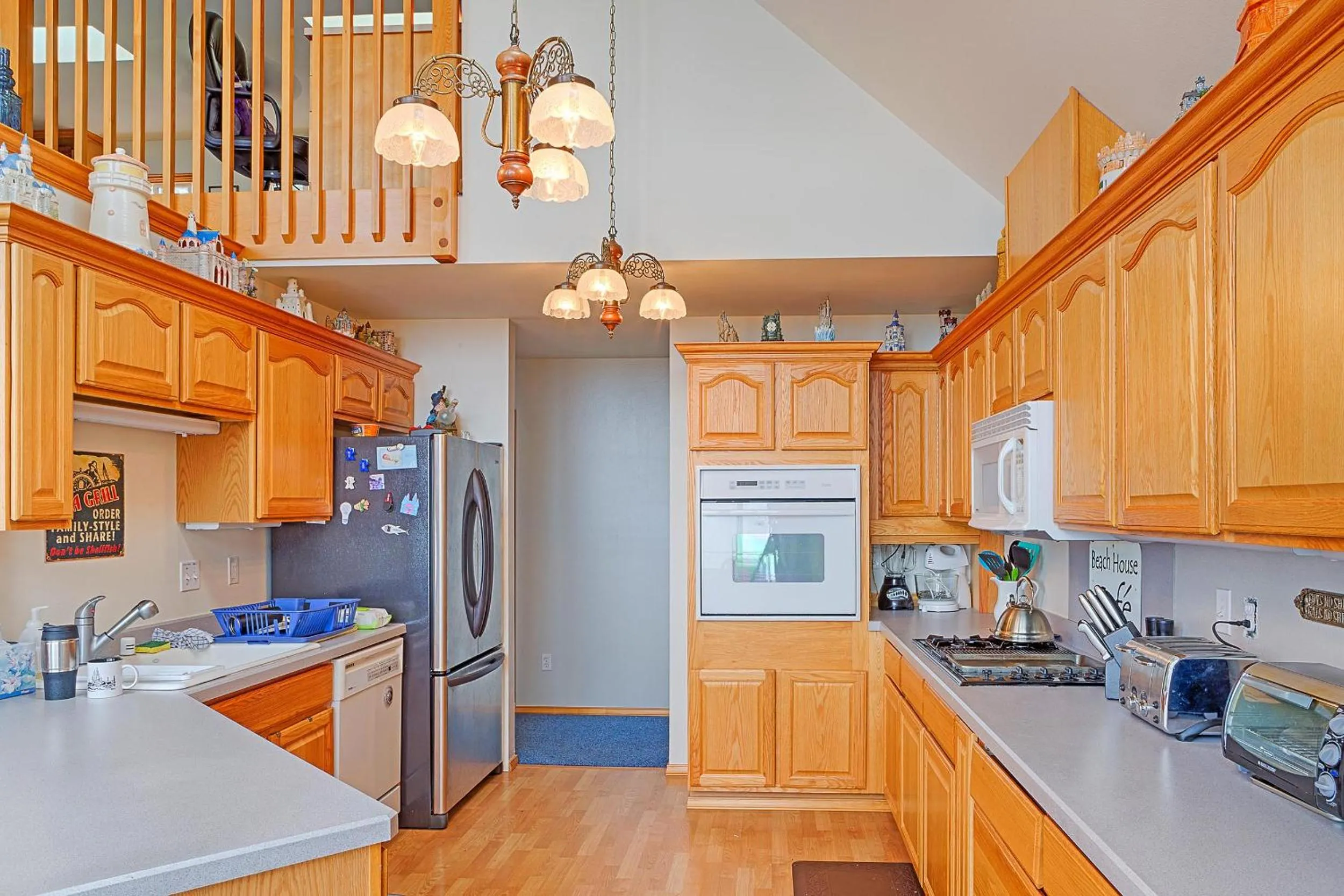 Beachfront Moclips Retreat w Hot Tub Fire Pit