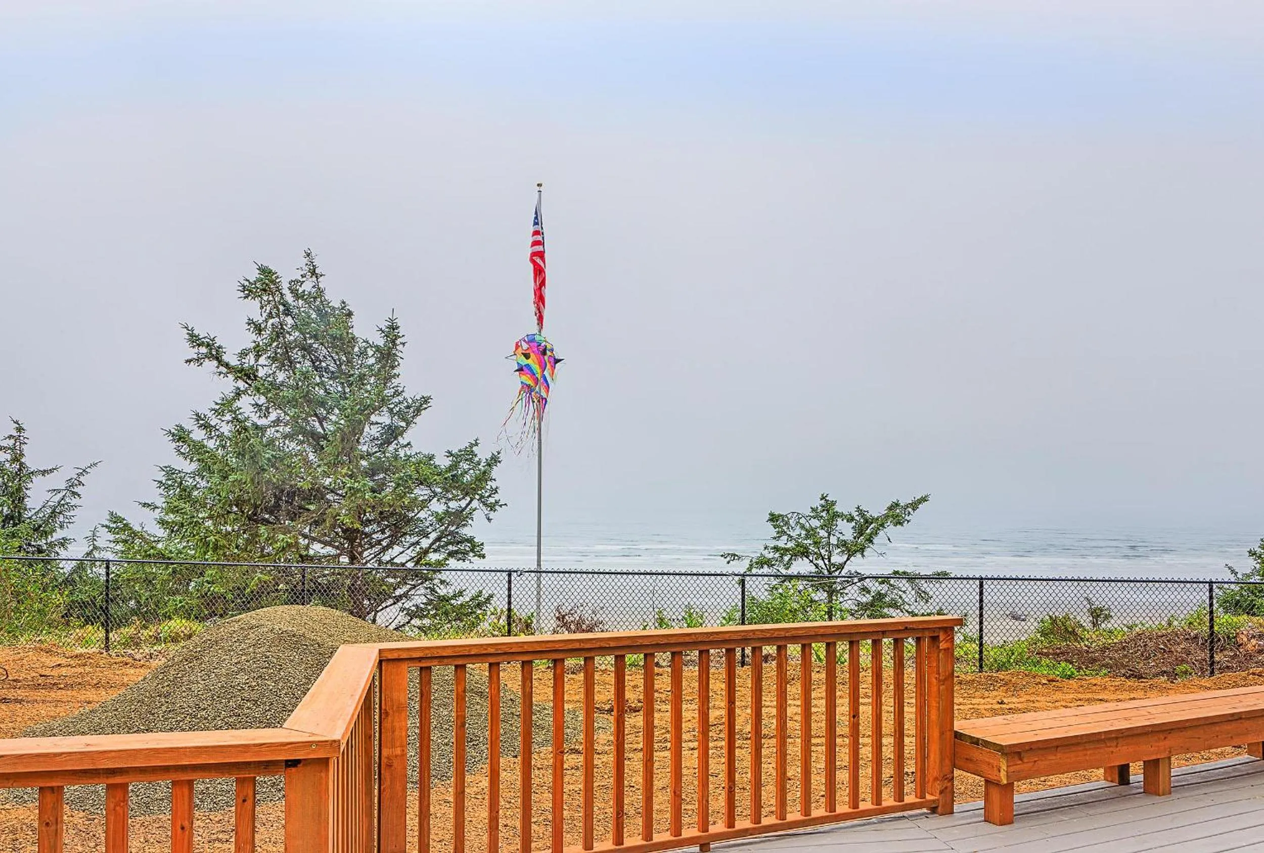 Beachfront Moclips Retreat w Hot Tub Fire Pit