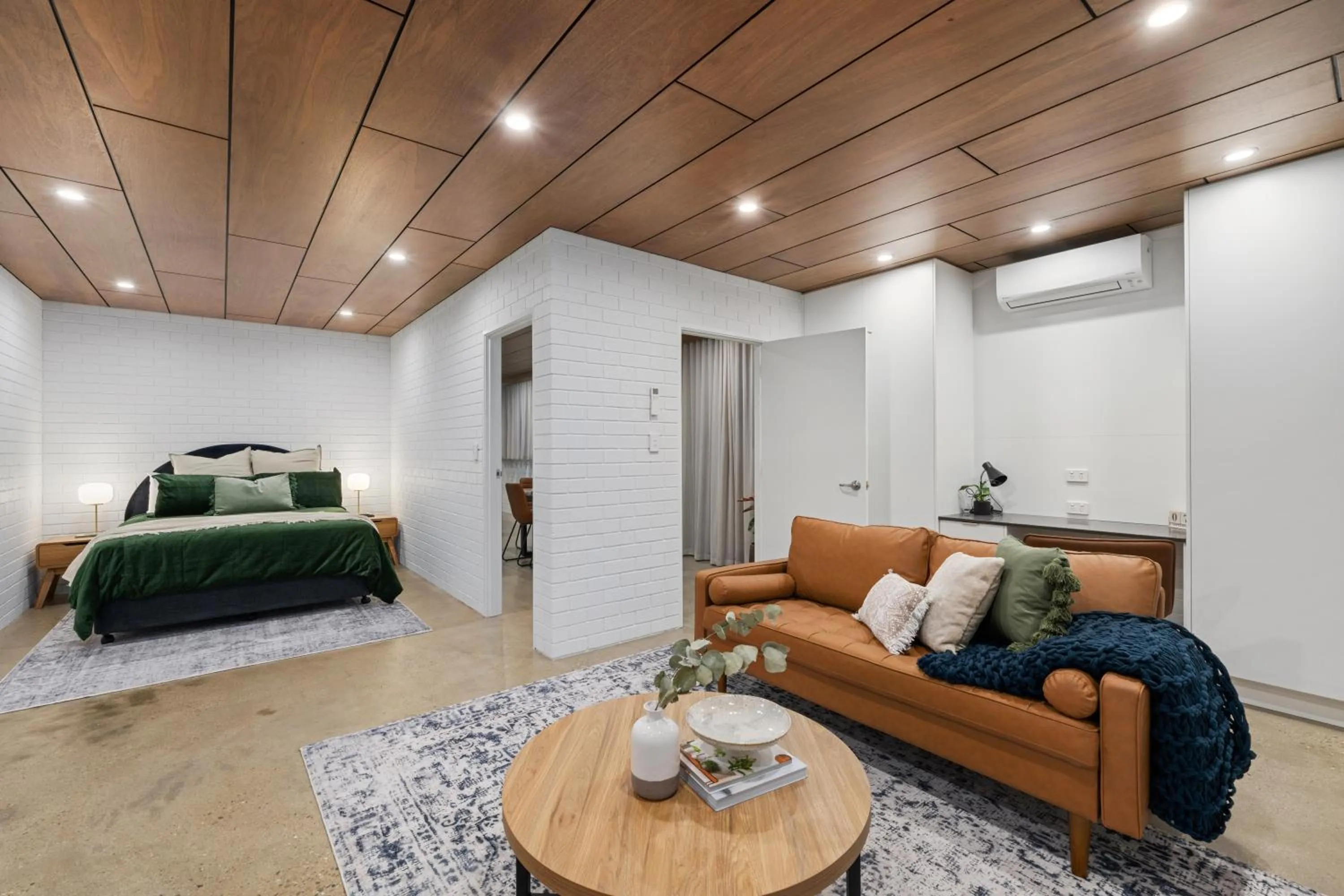 Photo of the whole room, Bed in Railway Motel Myrtleford