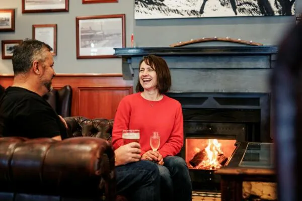 Restaurant/places to eat in Delatite Hotel