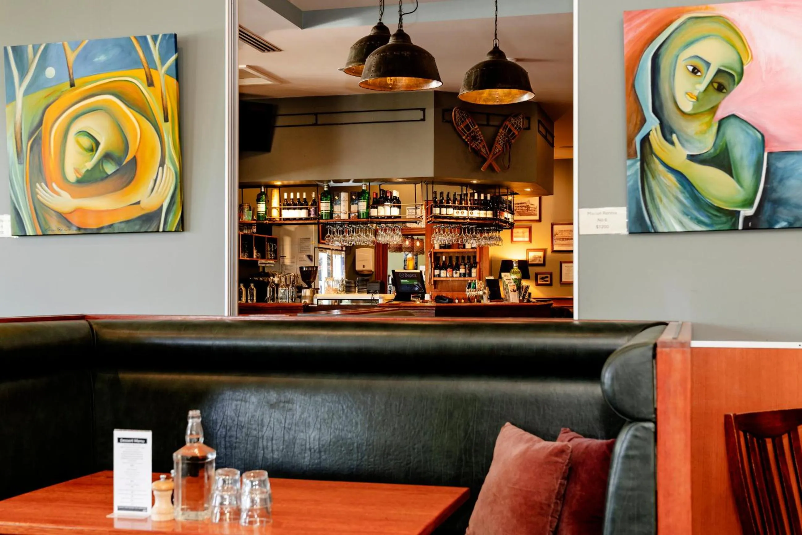 Restaurant/places to eat in Delatite Hotel