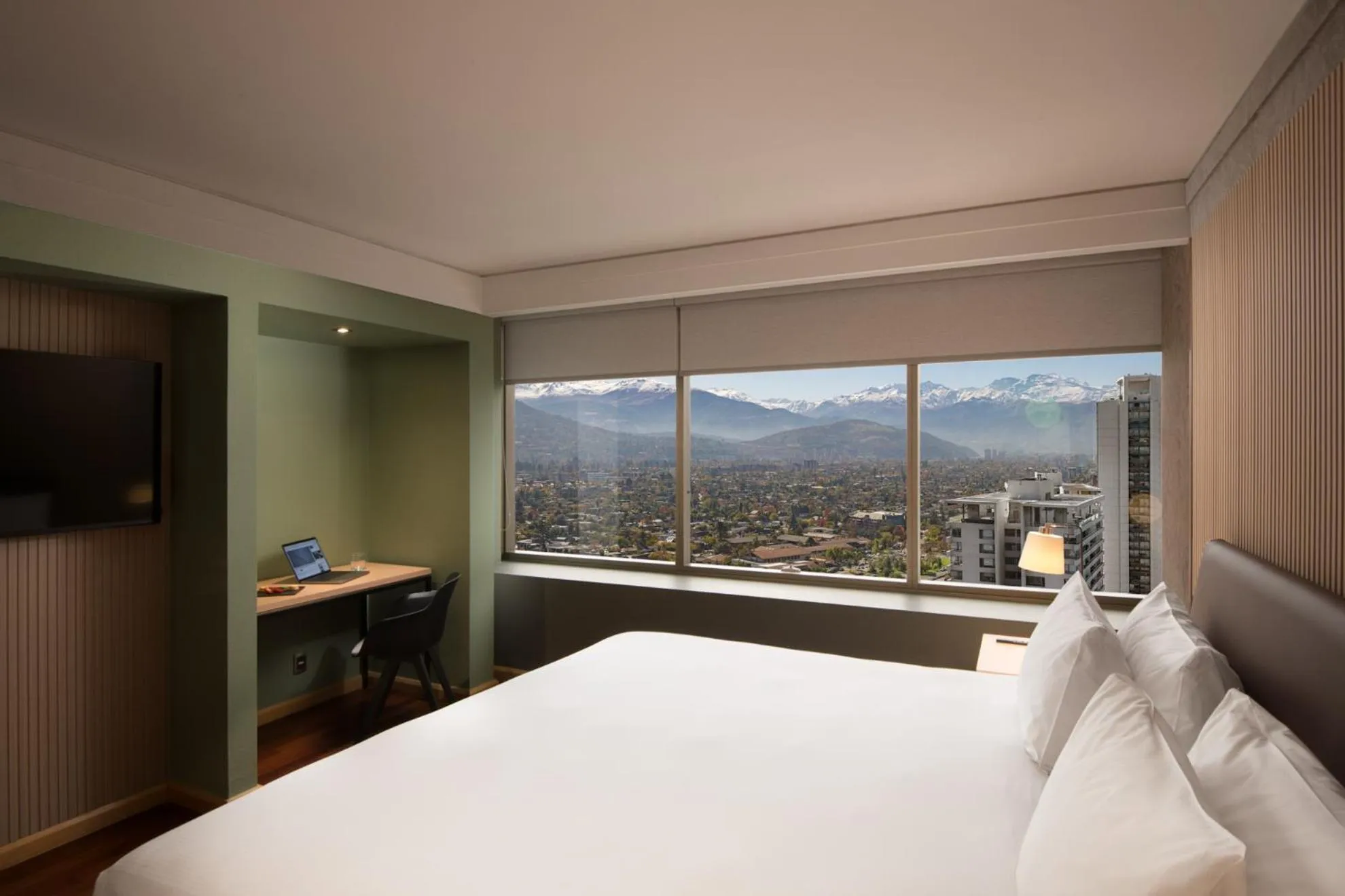 Bedroom, Bed in Boulevard Suites Ferrat