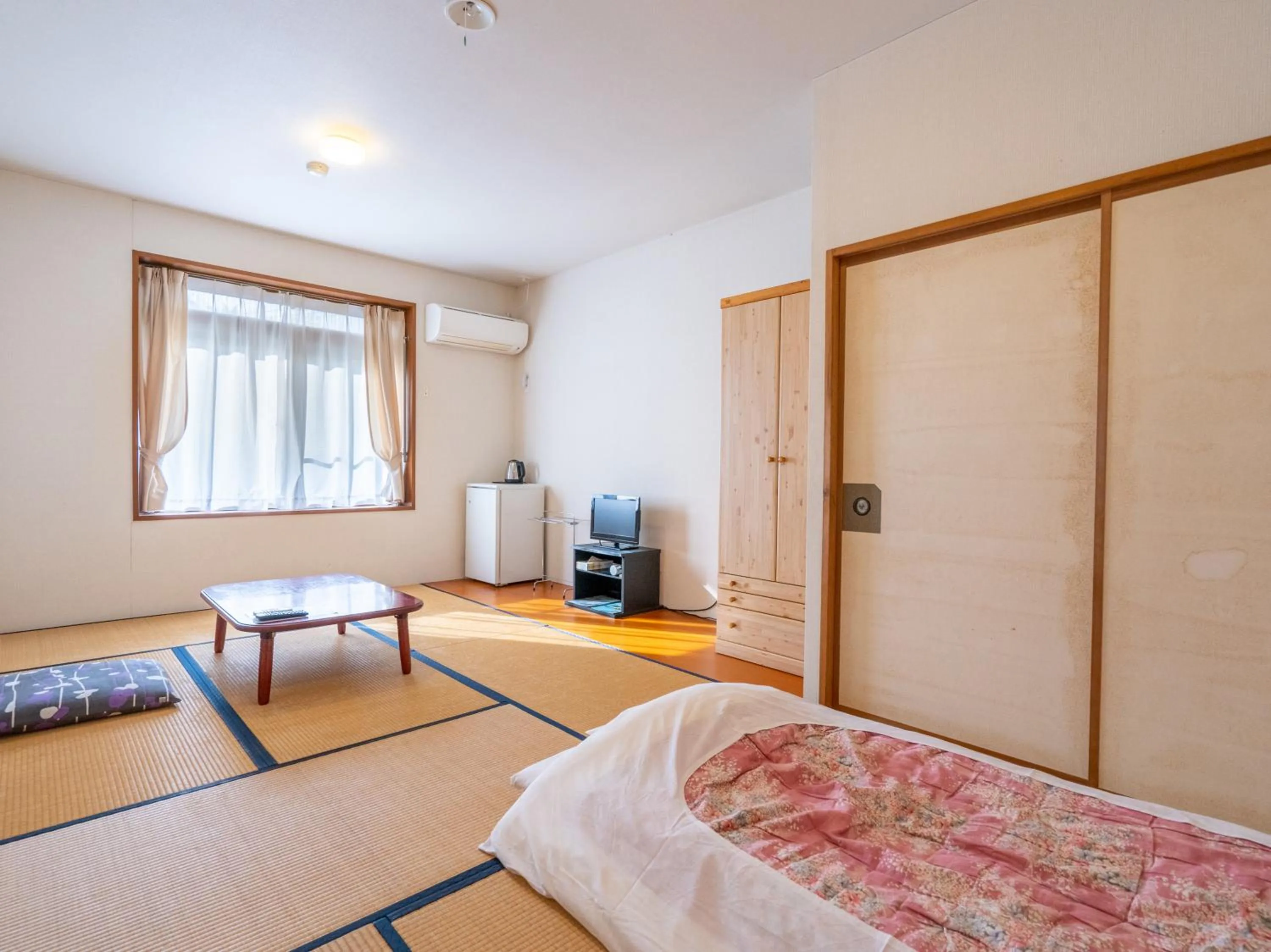 Photo of the whole room, Bed in Kitakaruizawa Kogen Hotel