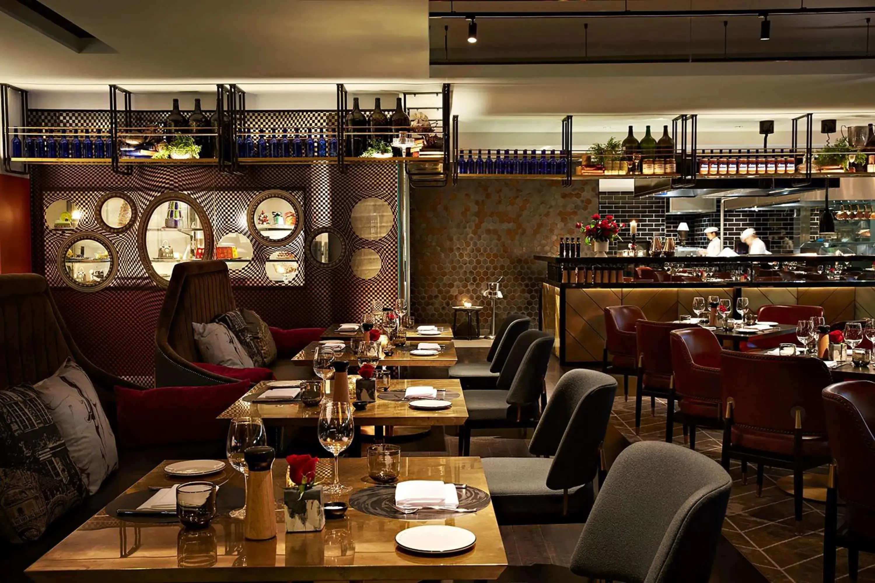 Restaurant/places to eat in QT Melbourne Restaurant/places to eat in QT Melbourne