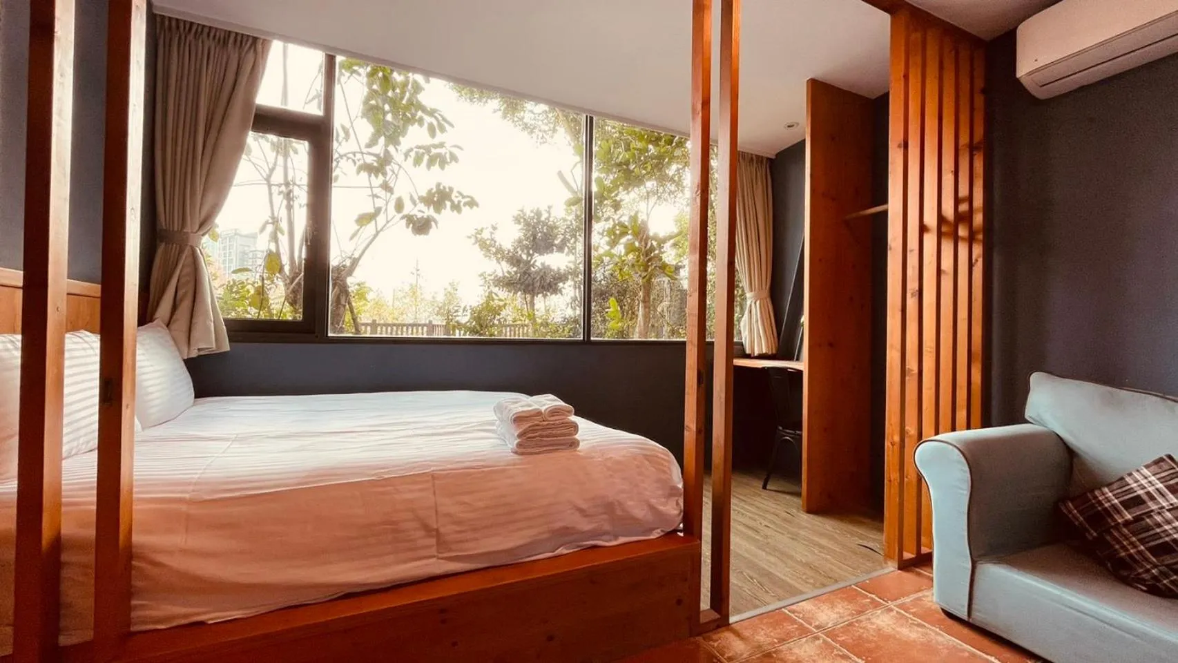 Bed in Yue Lake Backpackers