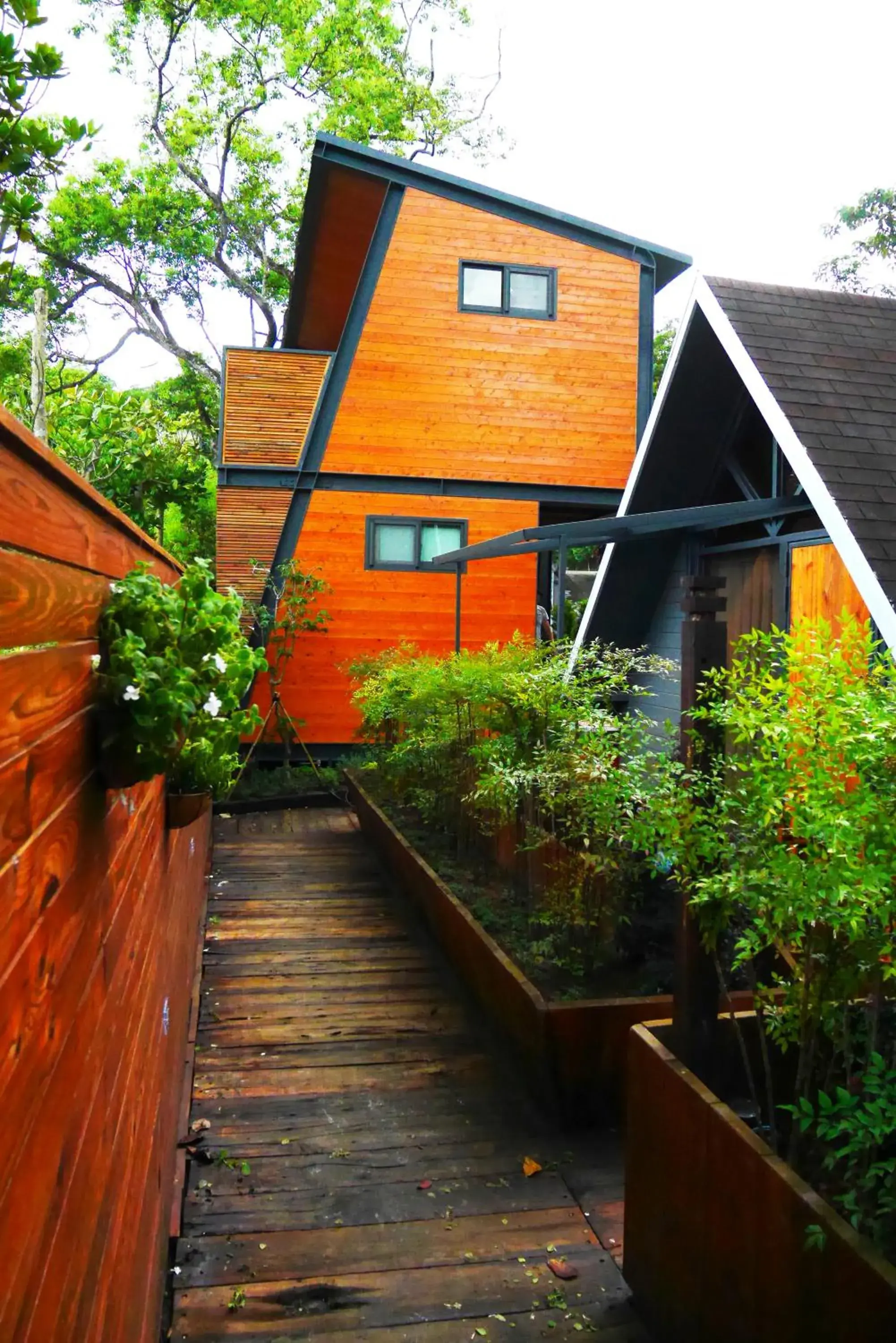 Property building in Yue Lake Backpackers Property building in Yue Lake Backpackers