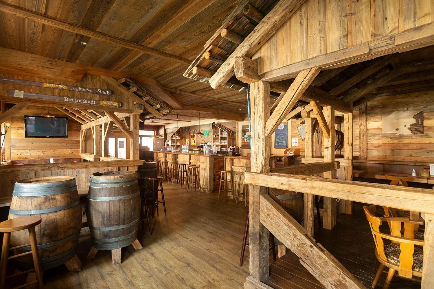 Lounge or bar in SCOL Sporthotel Großglockner