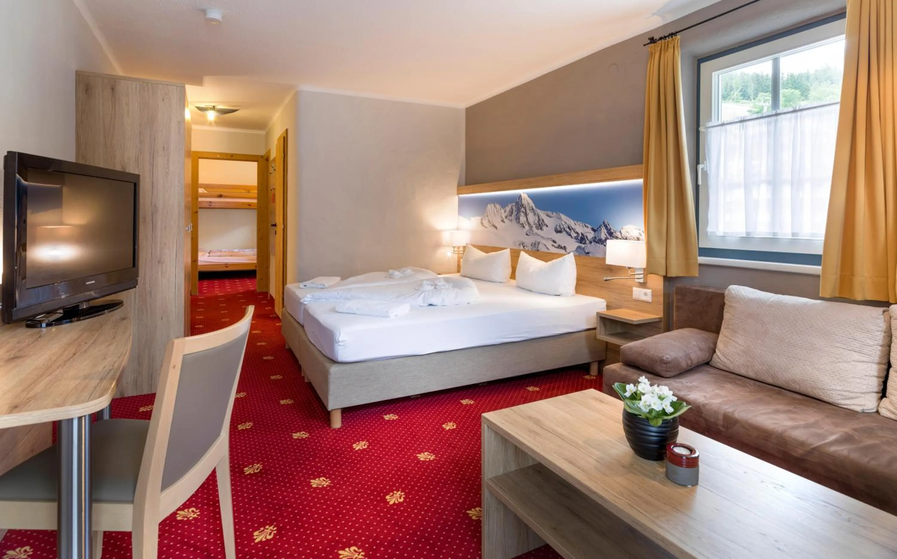 Photo of the whole room, Bed in SCOL Sporthotel Großglockner