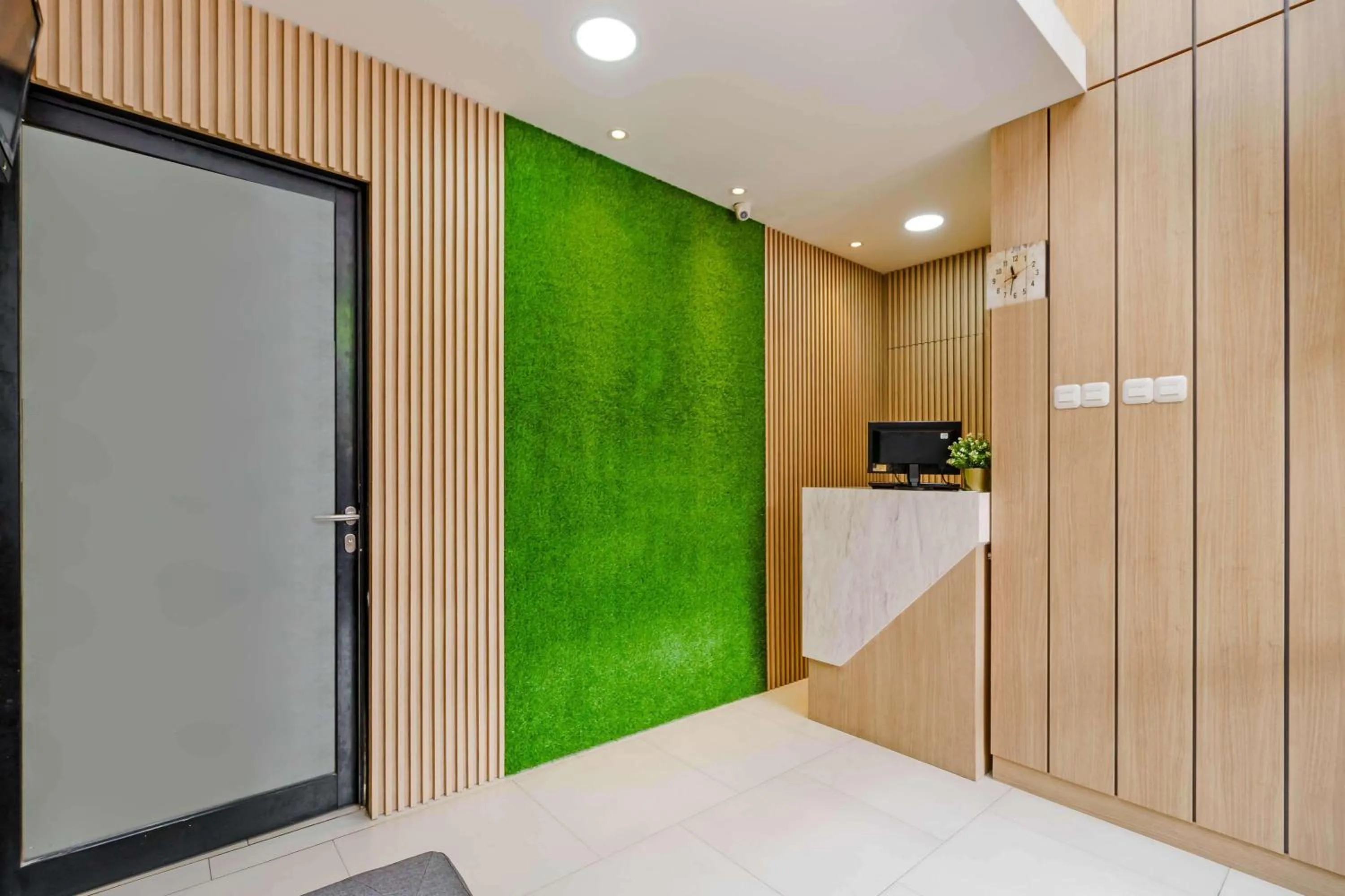 Lobby or reception in RedDoorz @ Mangga Besar 2