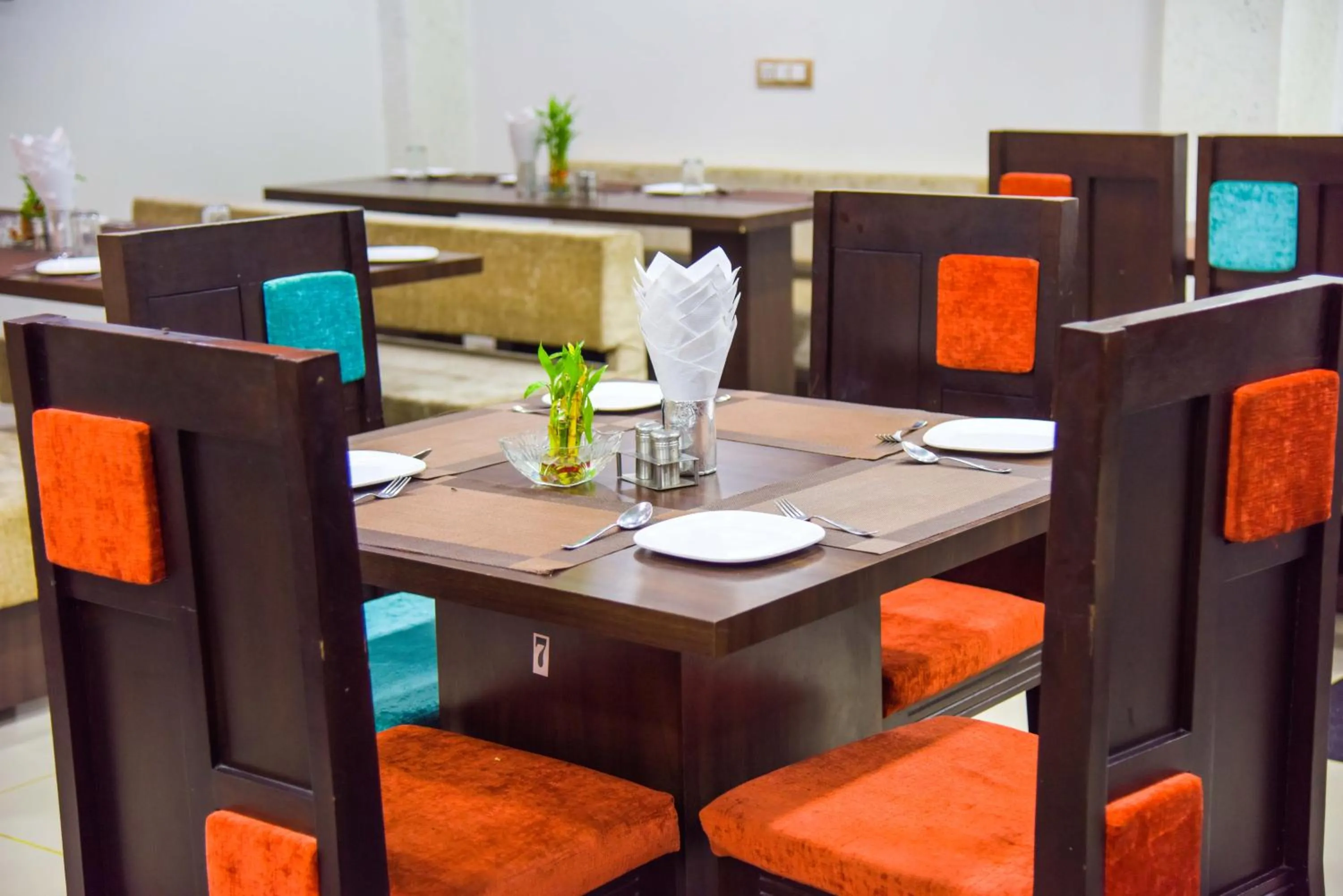 Restaurant/places to eat in Hotel Tulsi Residency