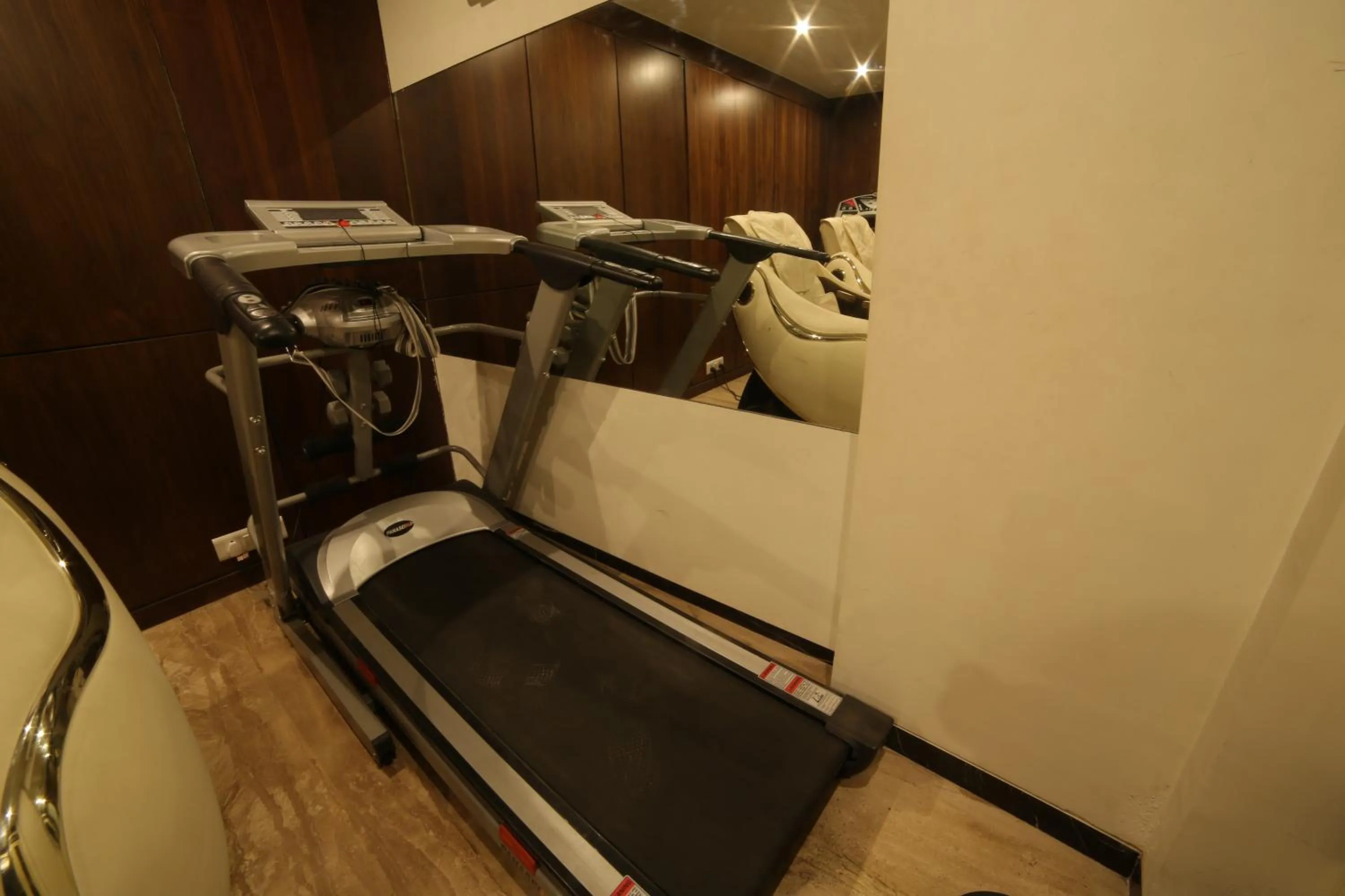 Fitness centre/facilities in Hotel Grand Pragati