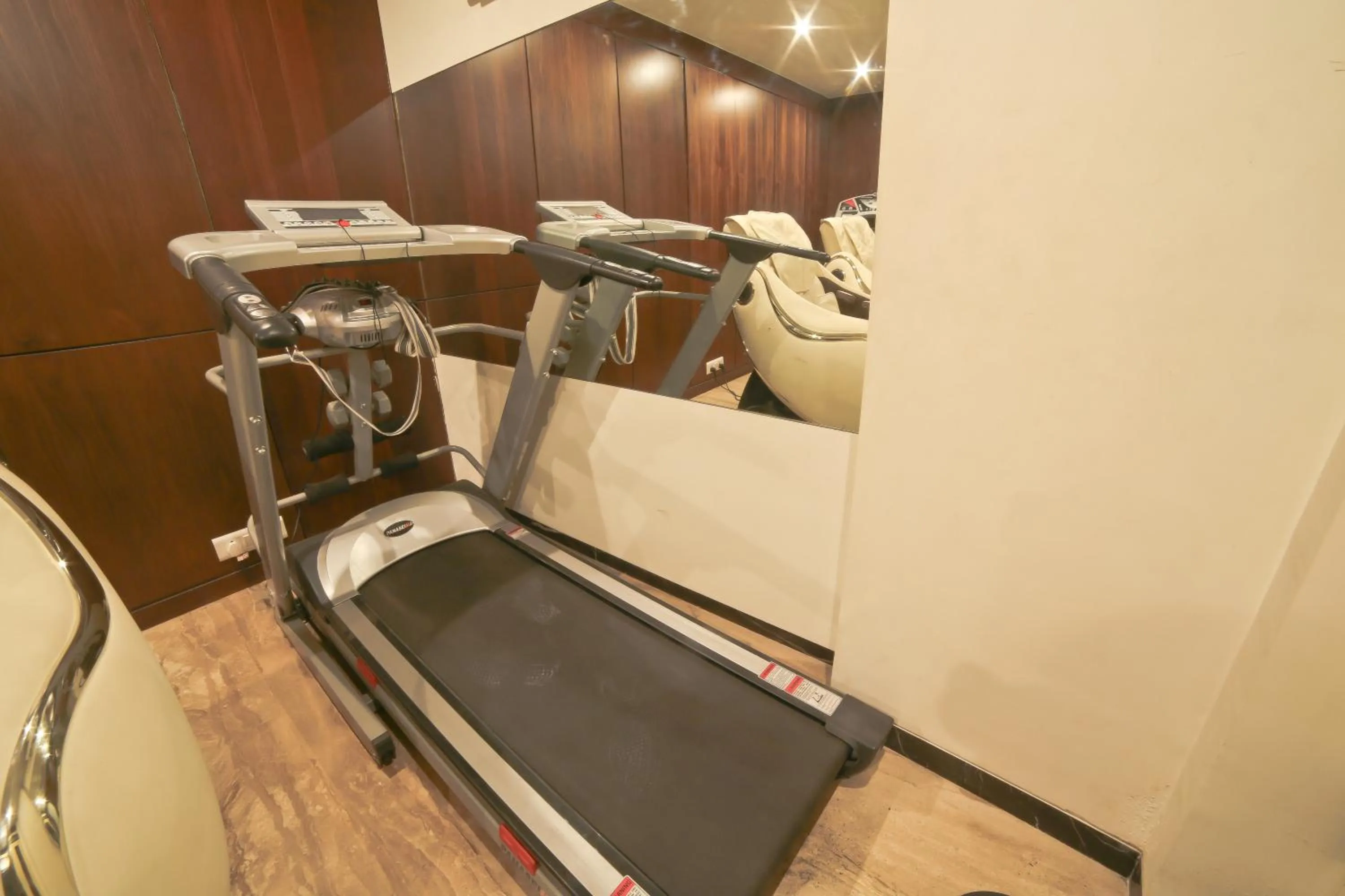 Fitness centre/facilities in Hotel Grand Pragati