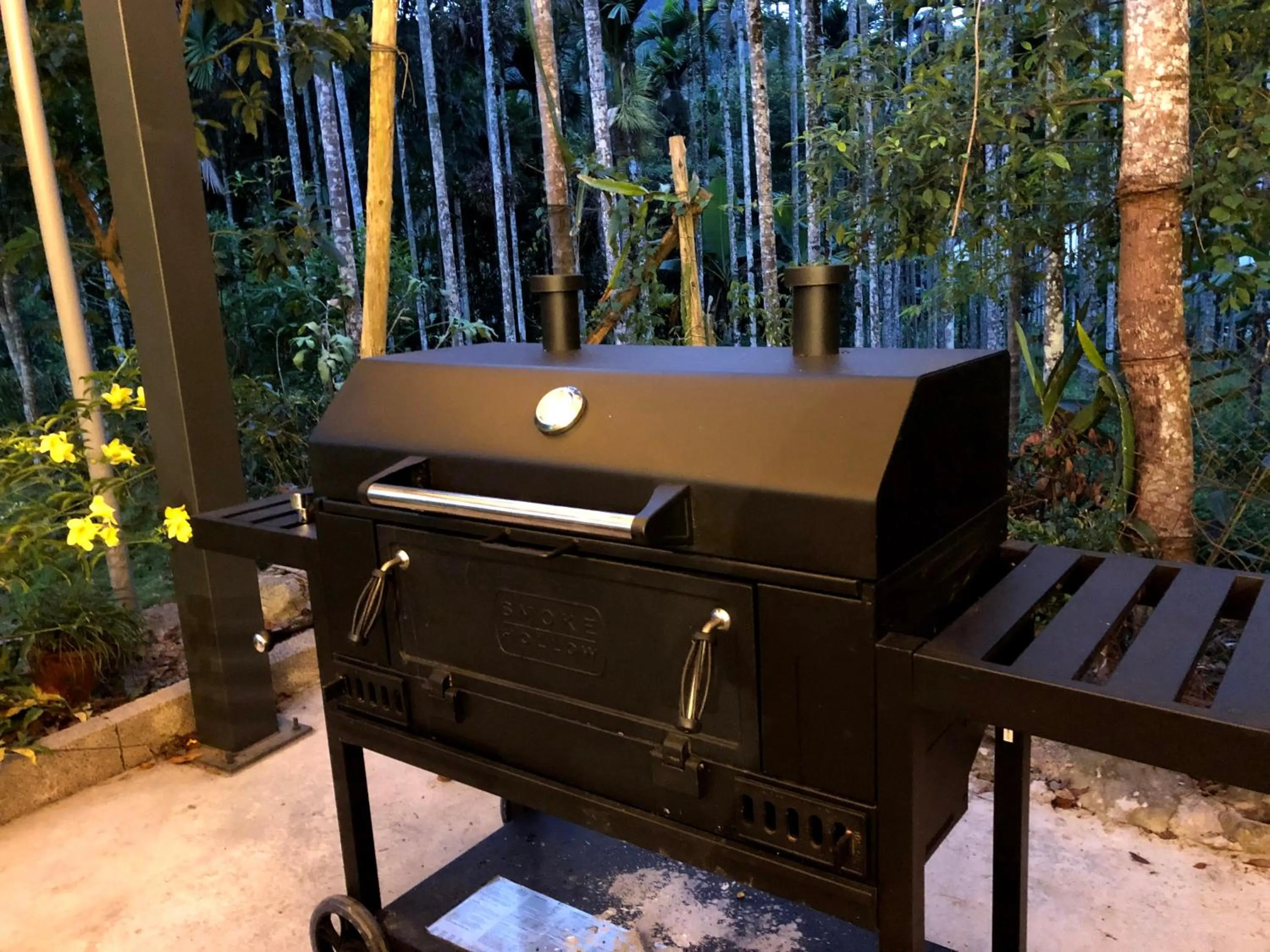 BBQ facilities in Notting Hill B&B