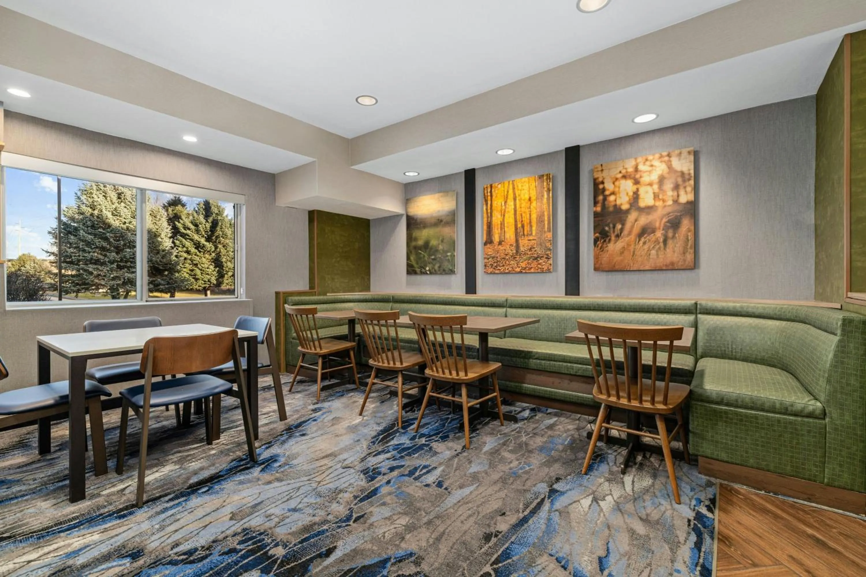 Breakfast in Fairfield Inn & Suites Billings