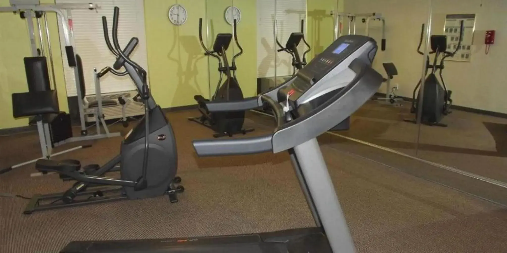 Fitness centre/facilities in Ramada by Wyndham Gainesville Fitness centre/facilities in Ramada by Wyndham Gainesville
