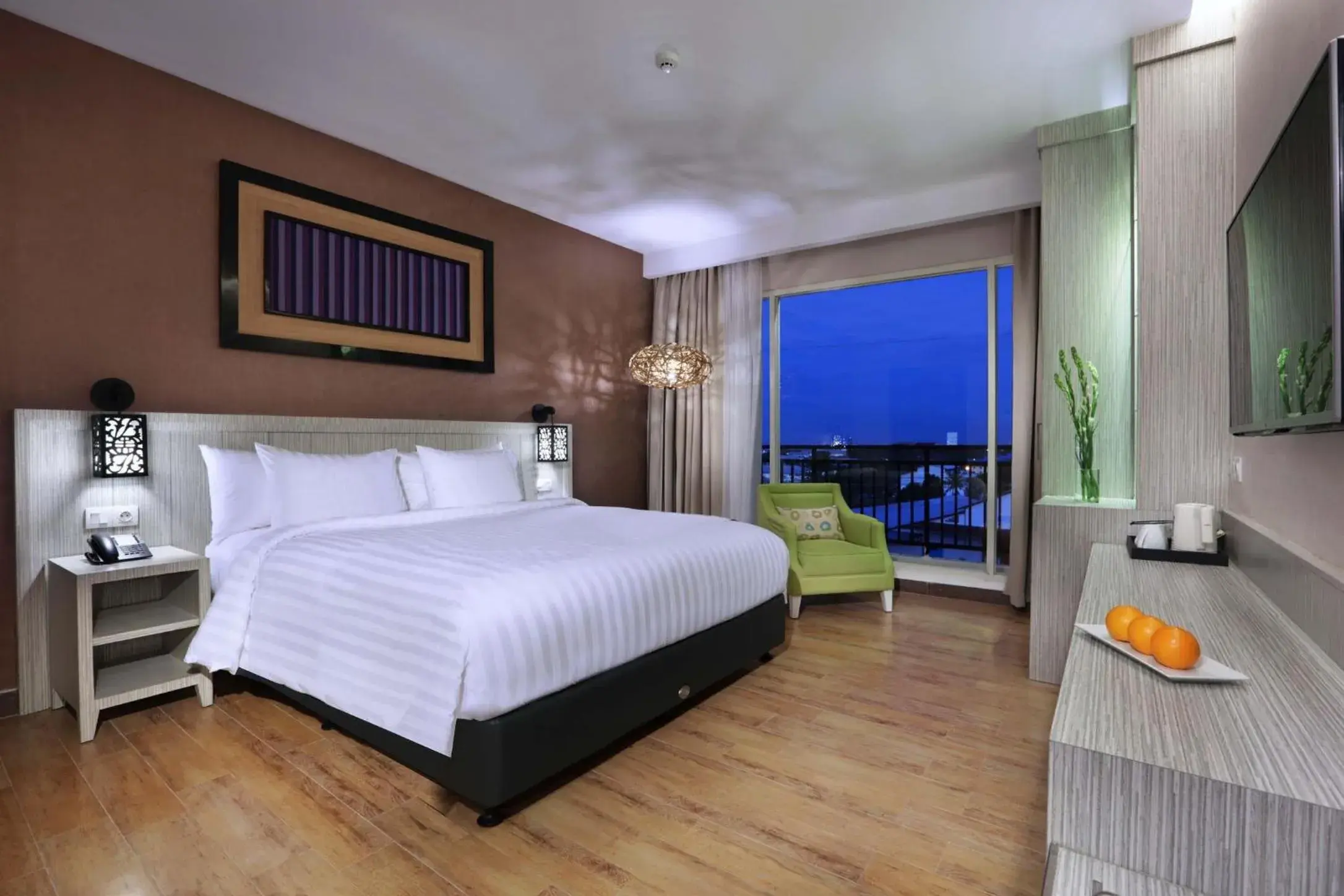 Bed in Harper Perintis by ASTON Bed in Harper Perintis by ASTON