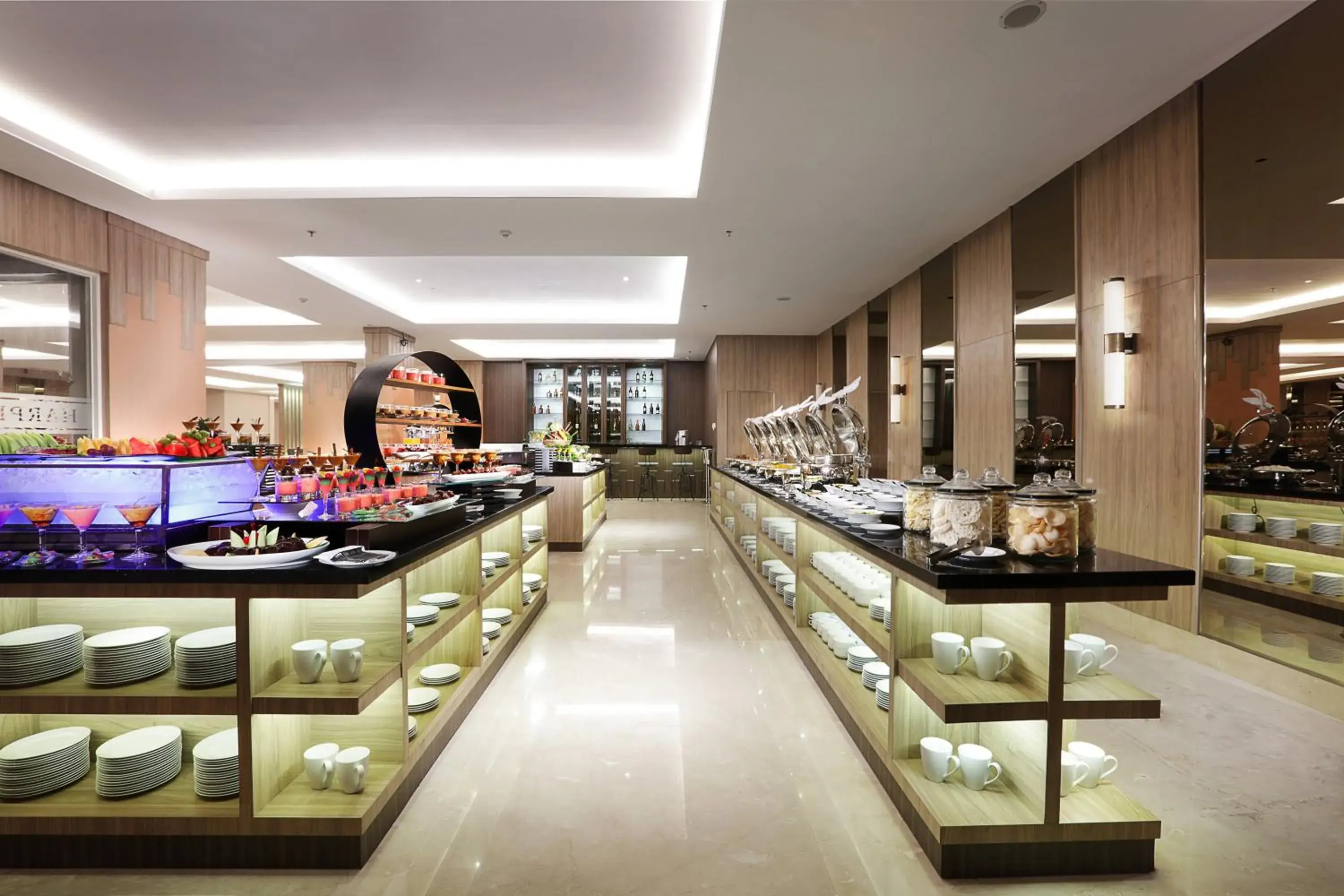 Restaurant/places to eat in Harper Perintis by ASTON Restaurant/places to eat in Harper Perintis by ASTON