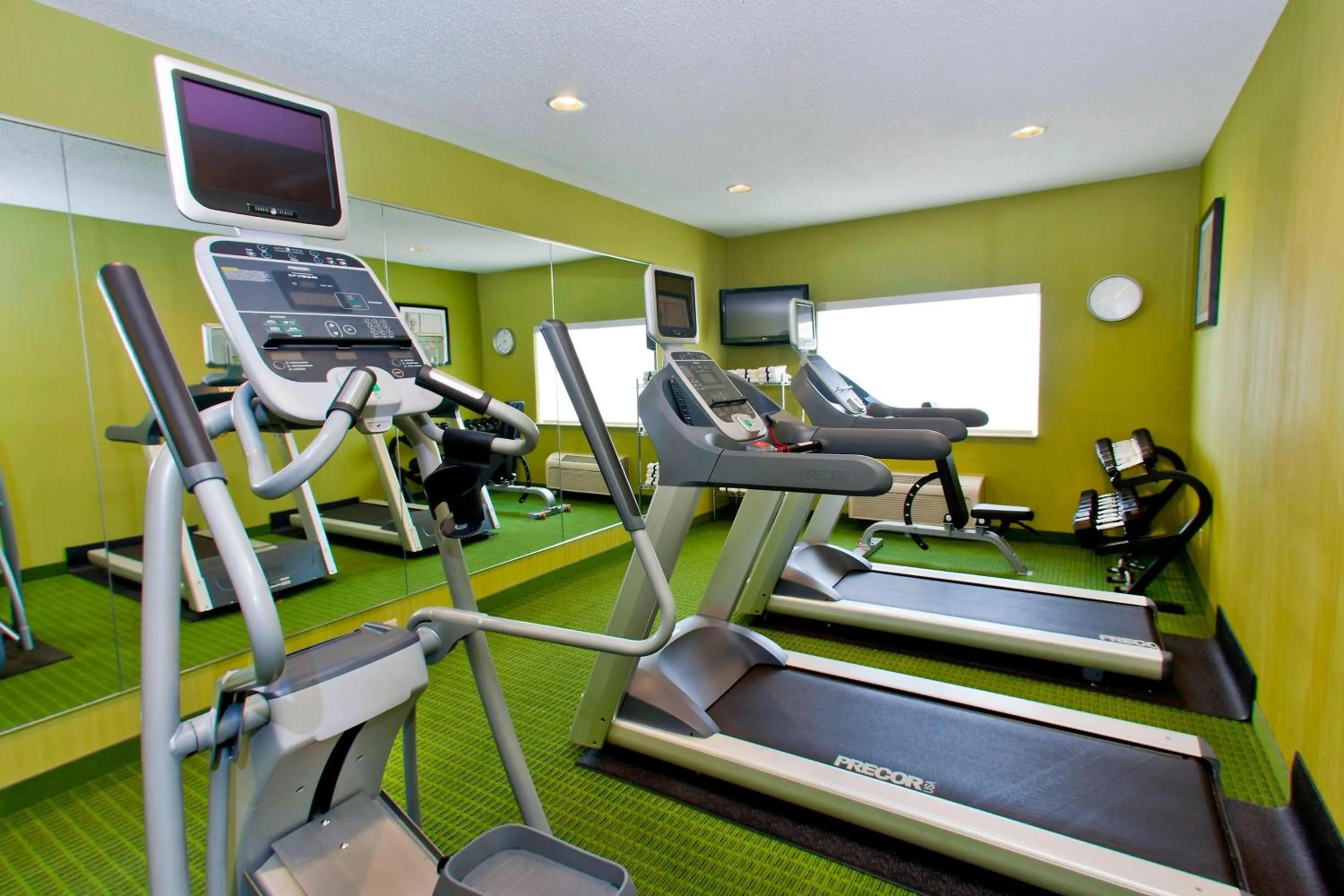 Fitness centre/facilities in Fairfield Inn & Suites by Marriott Champaign