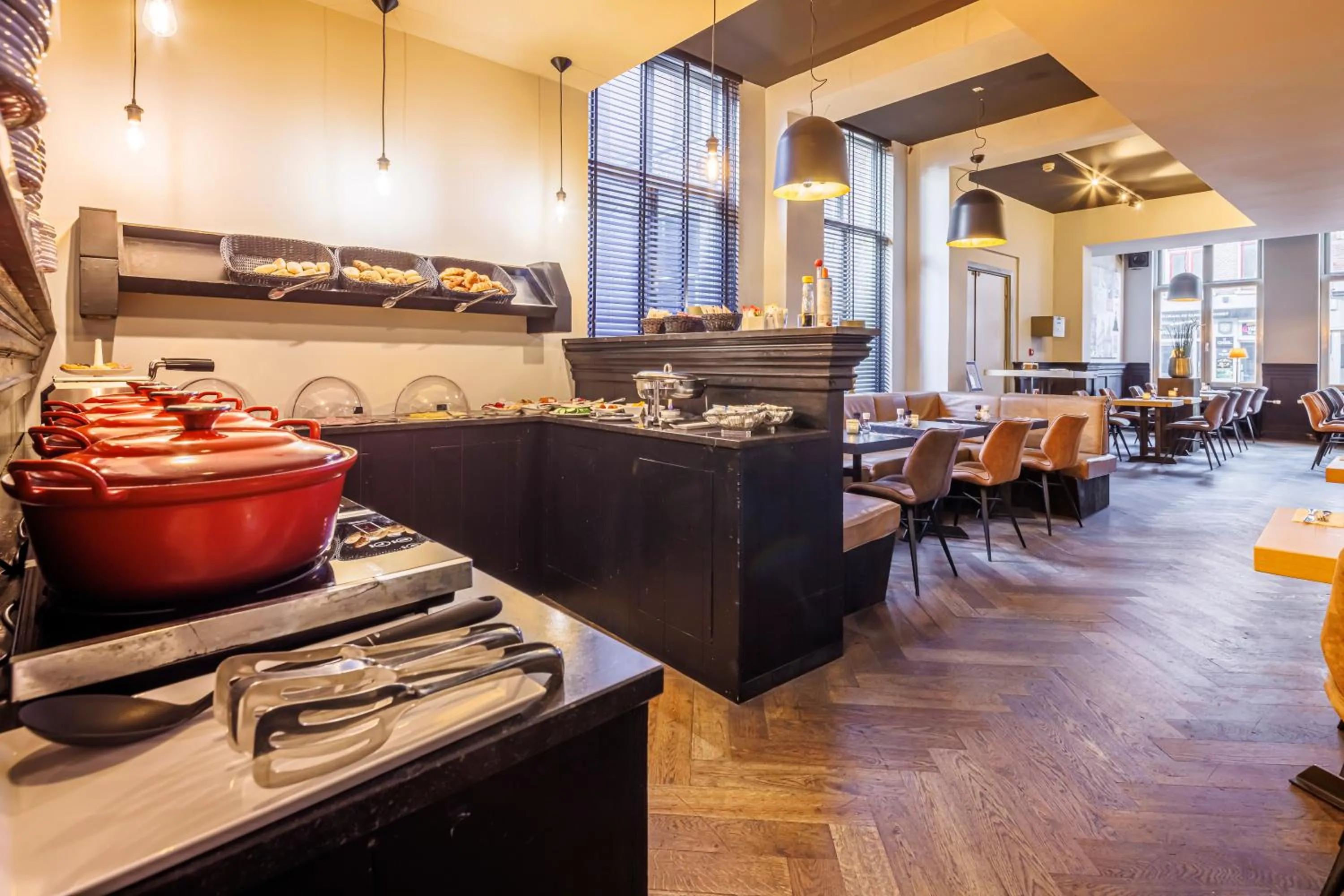 Restaurant/places to eat in Grand Hotel Alkmaar