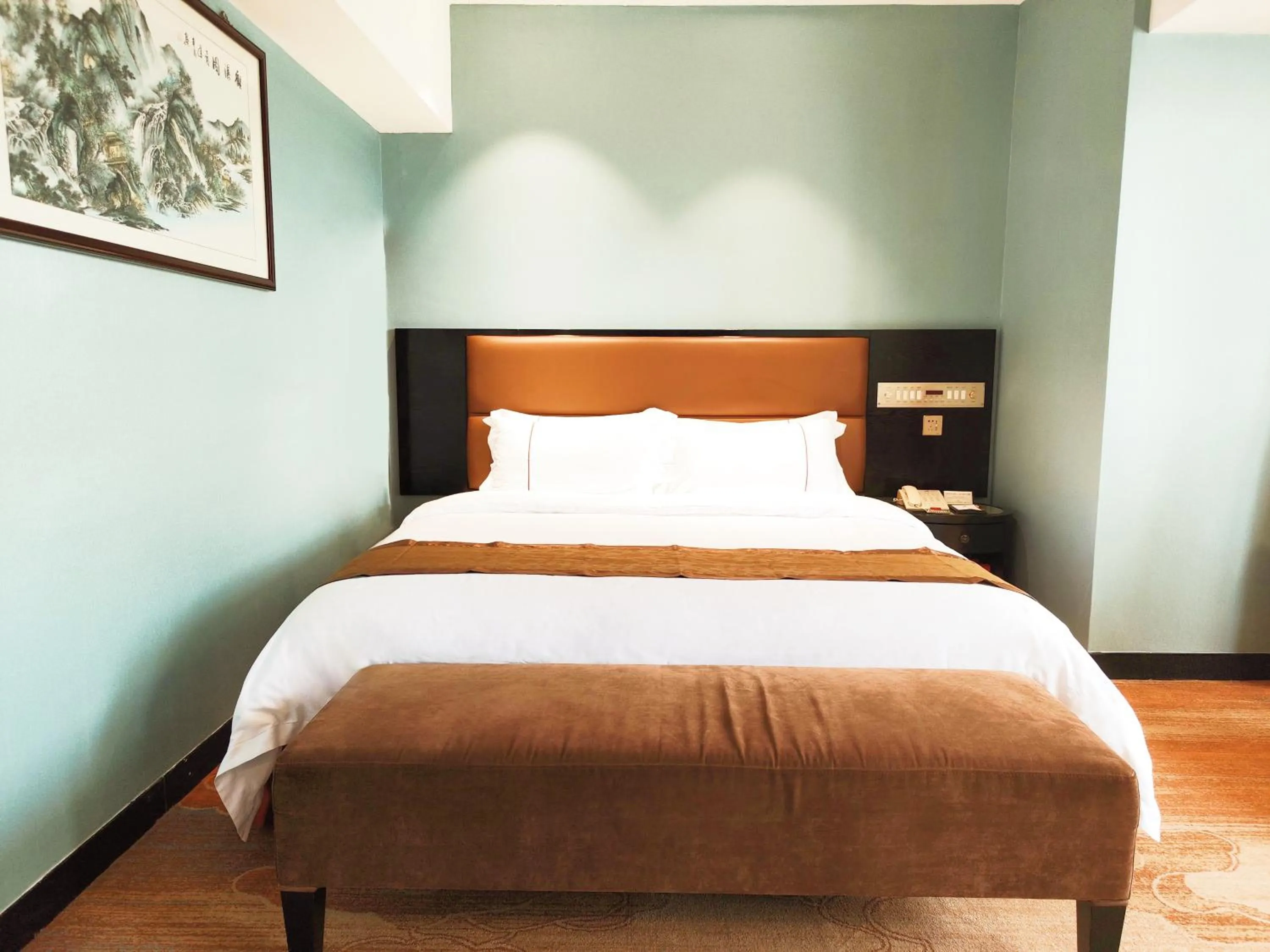 Bed in Skyline Plaza Hotel Guangzhou