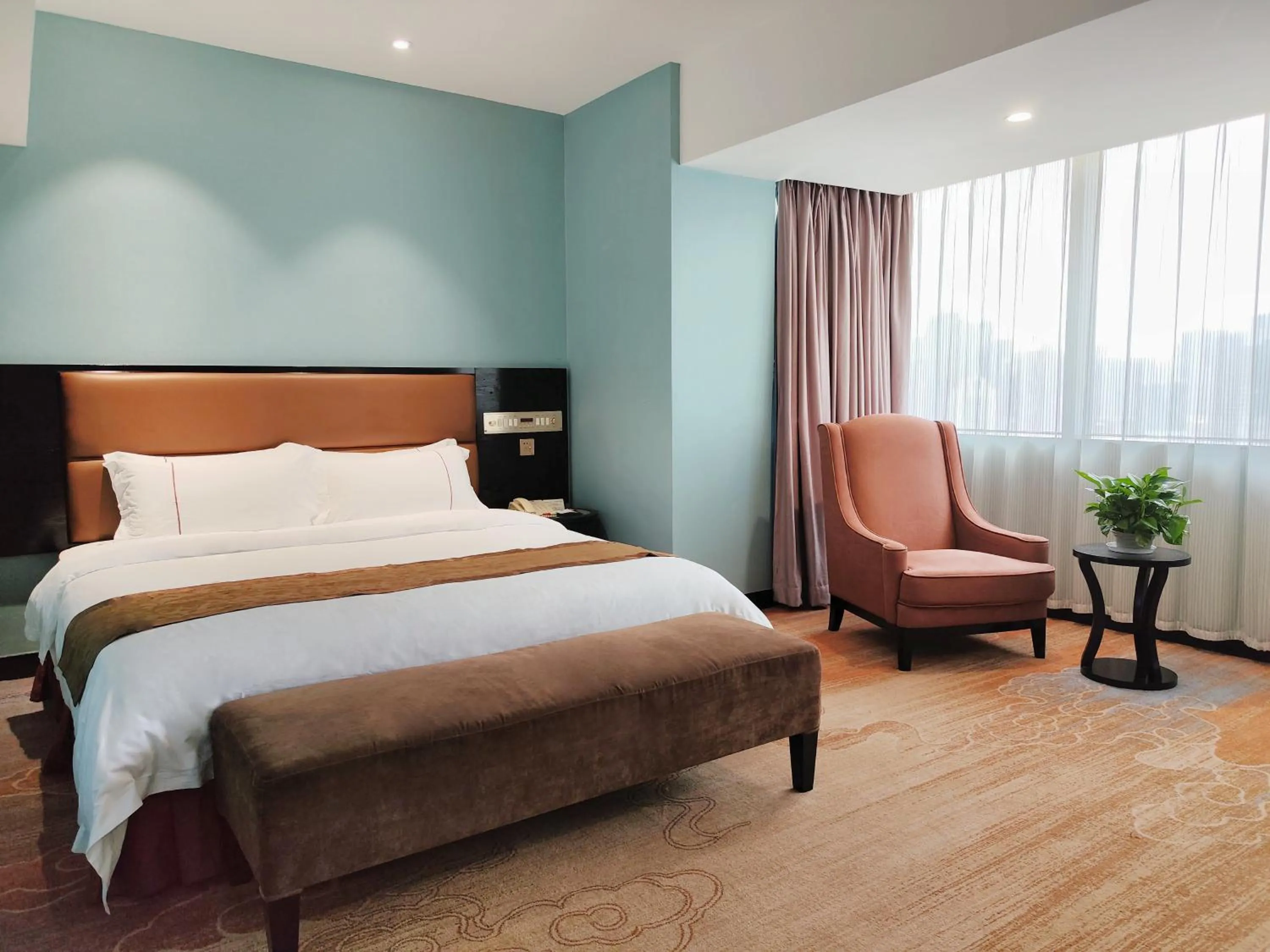 Photo of the whole room in Skyline Plaza Hotel Guangzhou