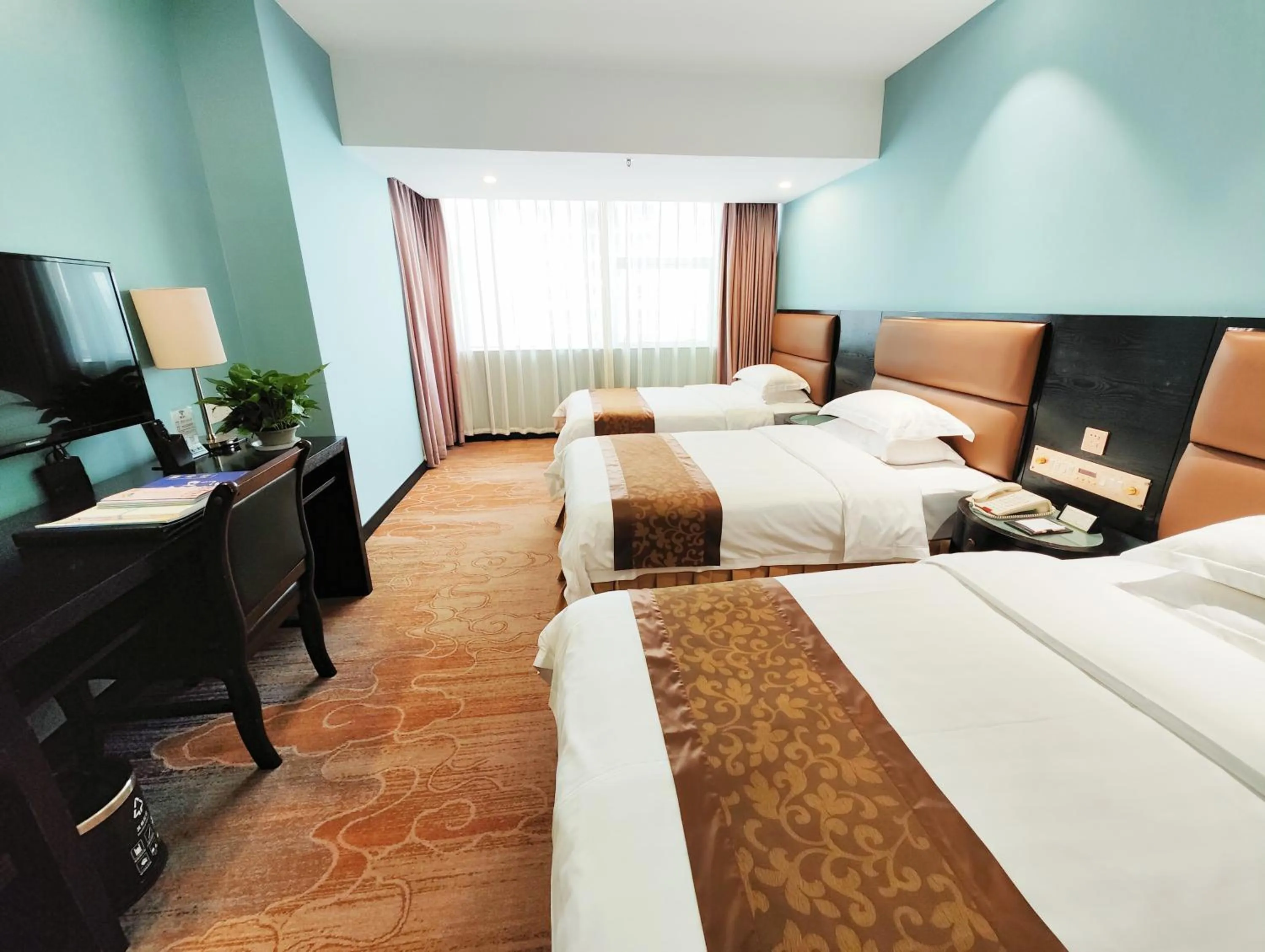 Photo of the whole room in Skyline Plaza Hotel Guangzhou