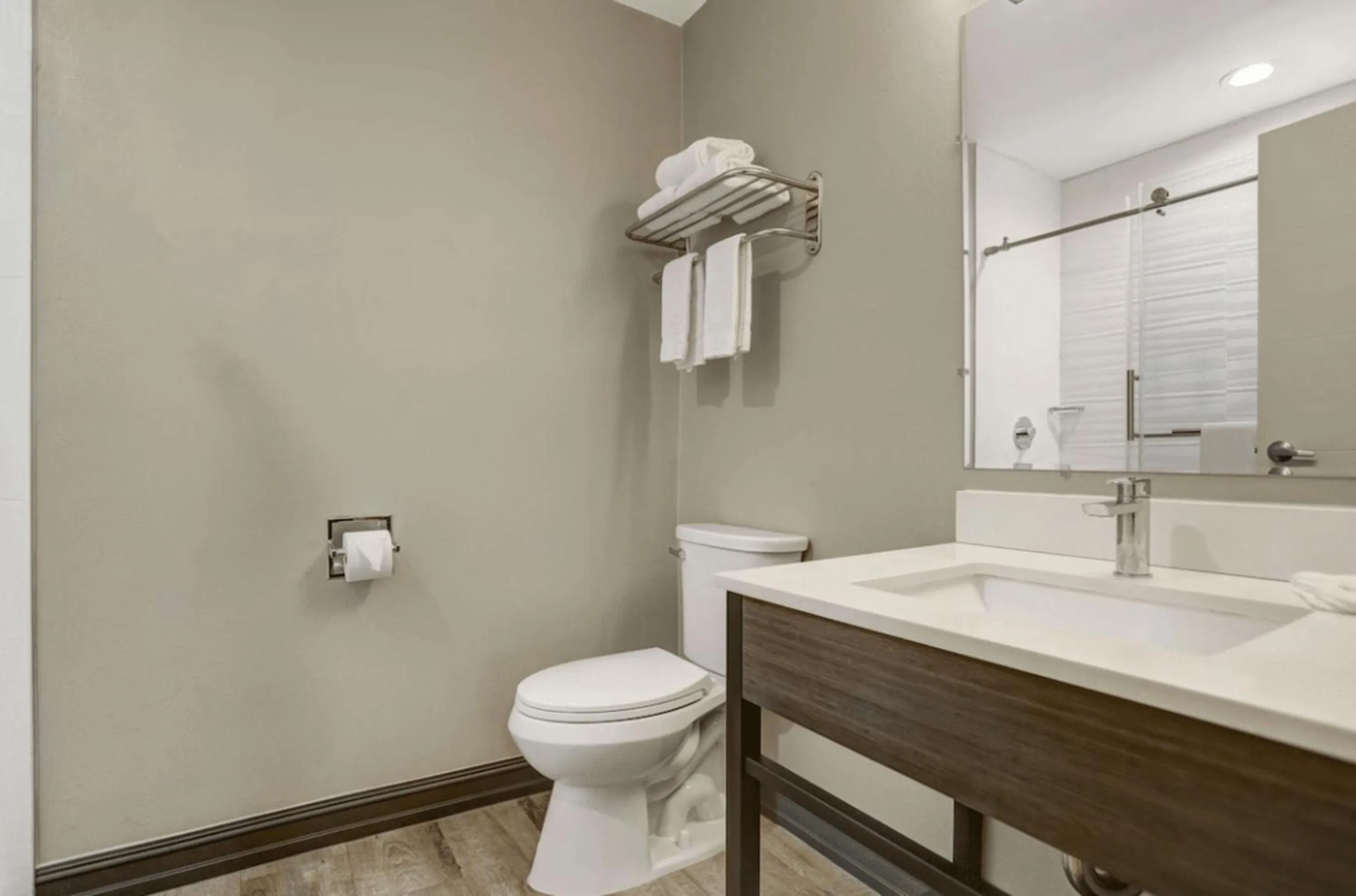 Shower in Motel 6 San Diego, CA Airport Harbor