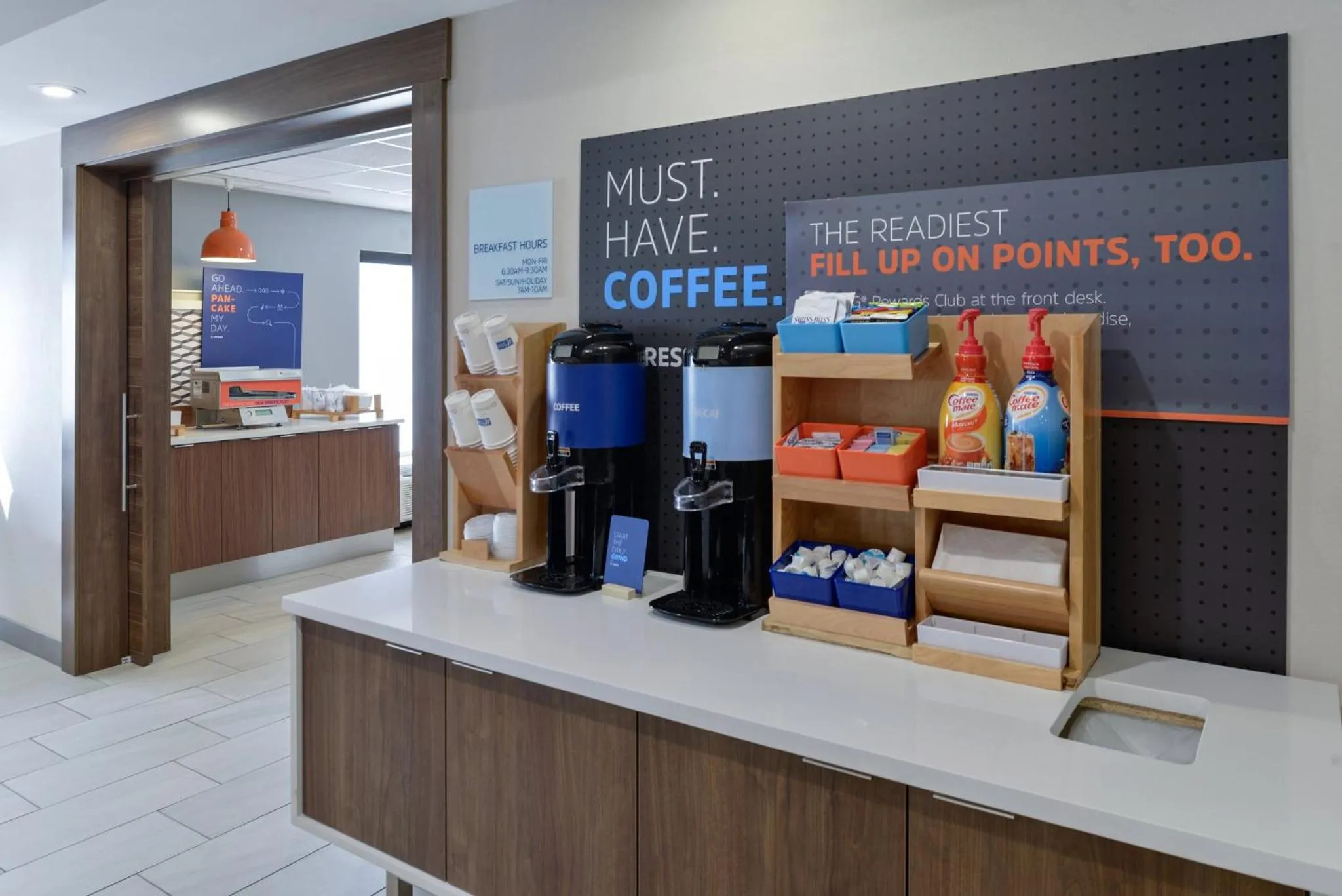 Breakfast in Holiday Inn Express Hotel and Suites Marysville by IHG