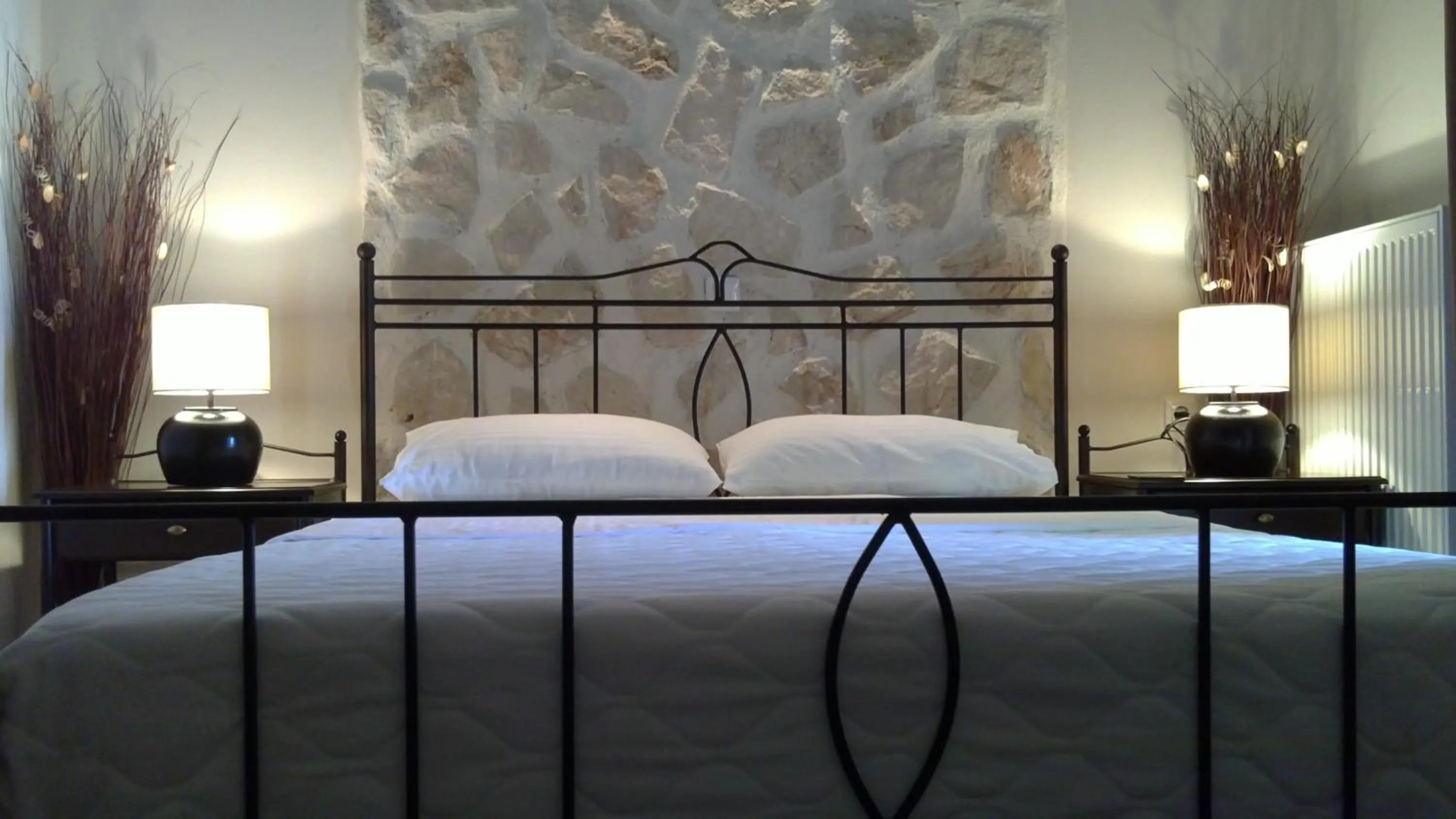 Photo of the whole room, Bed in Villa Del Lago Boutique Hotel
