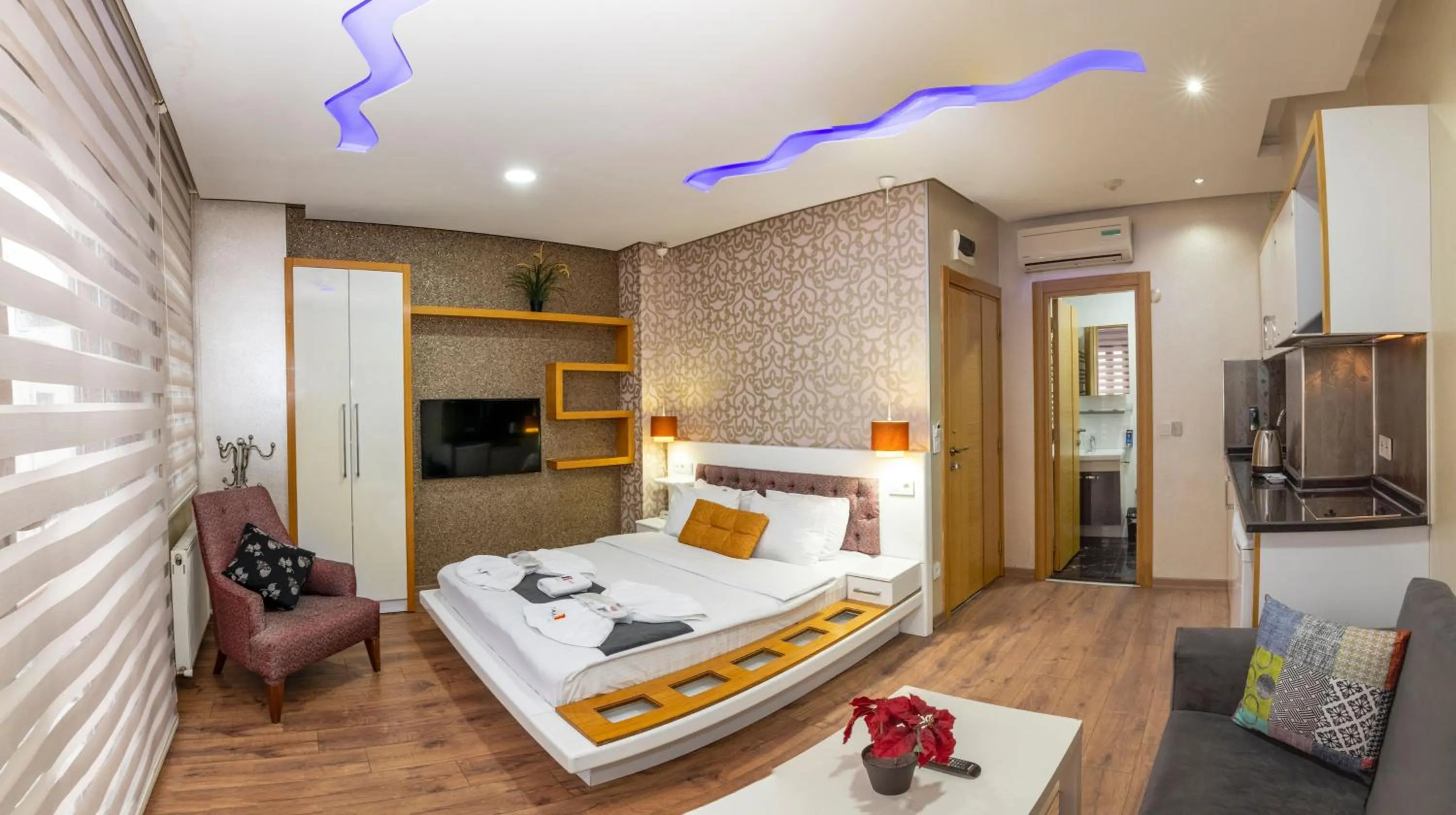 Photo of the whole room, Bed in Taxim Trend Apart