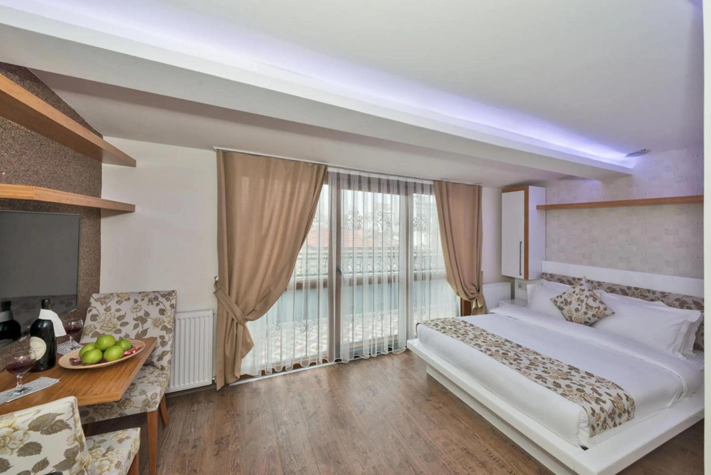 Bed in Taxim Trend Apart