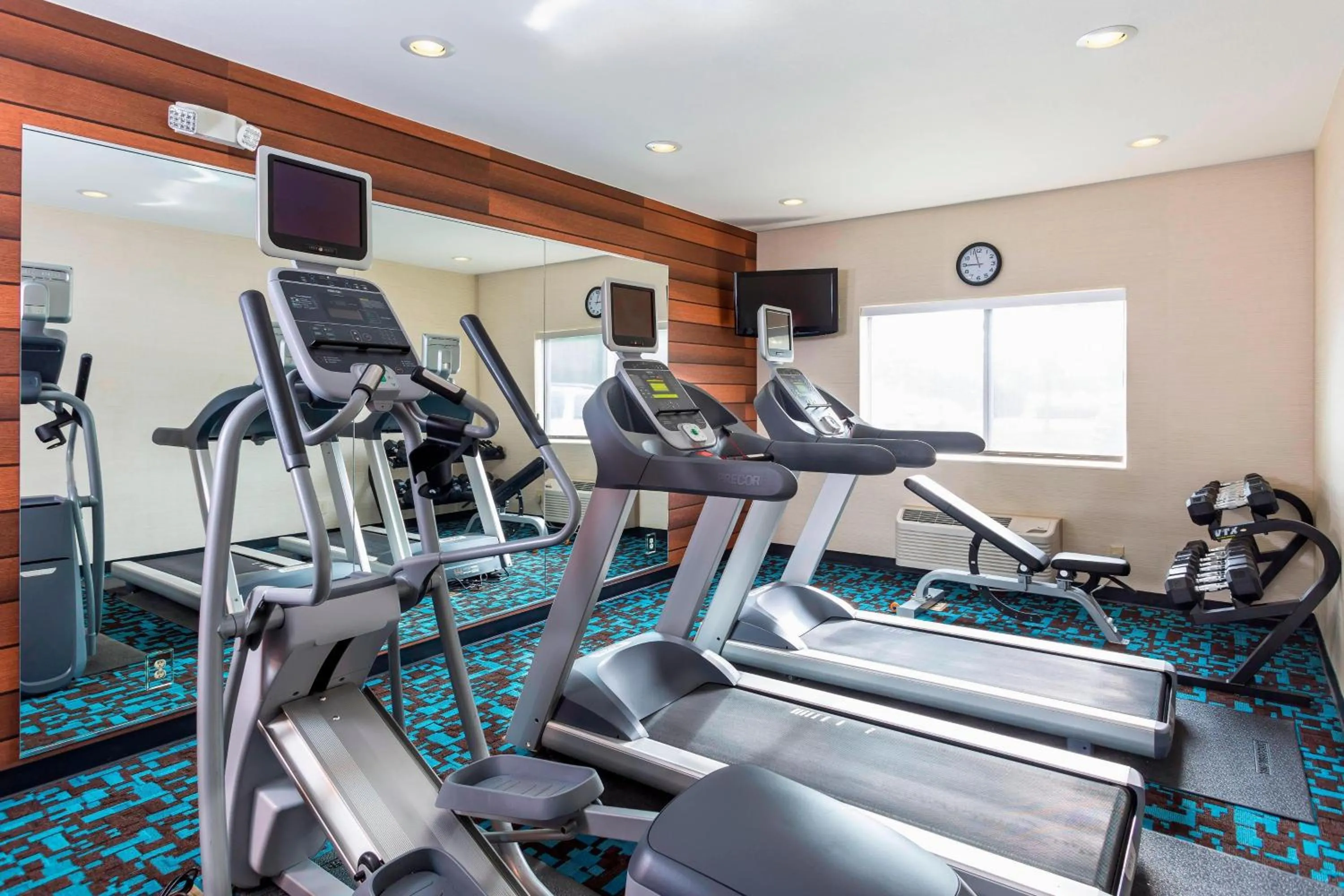 Fitness centre/facilities in Fairfield Inn & Suites Lafayette