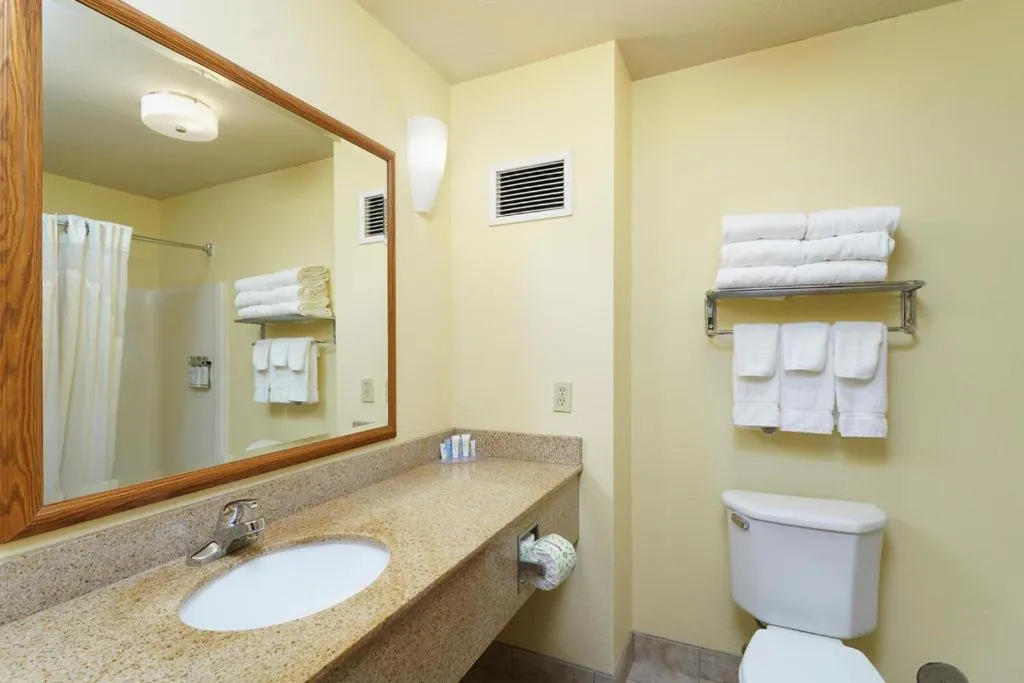 Triple Play Resort Hotel & Suites