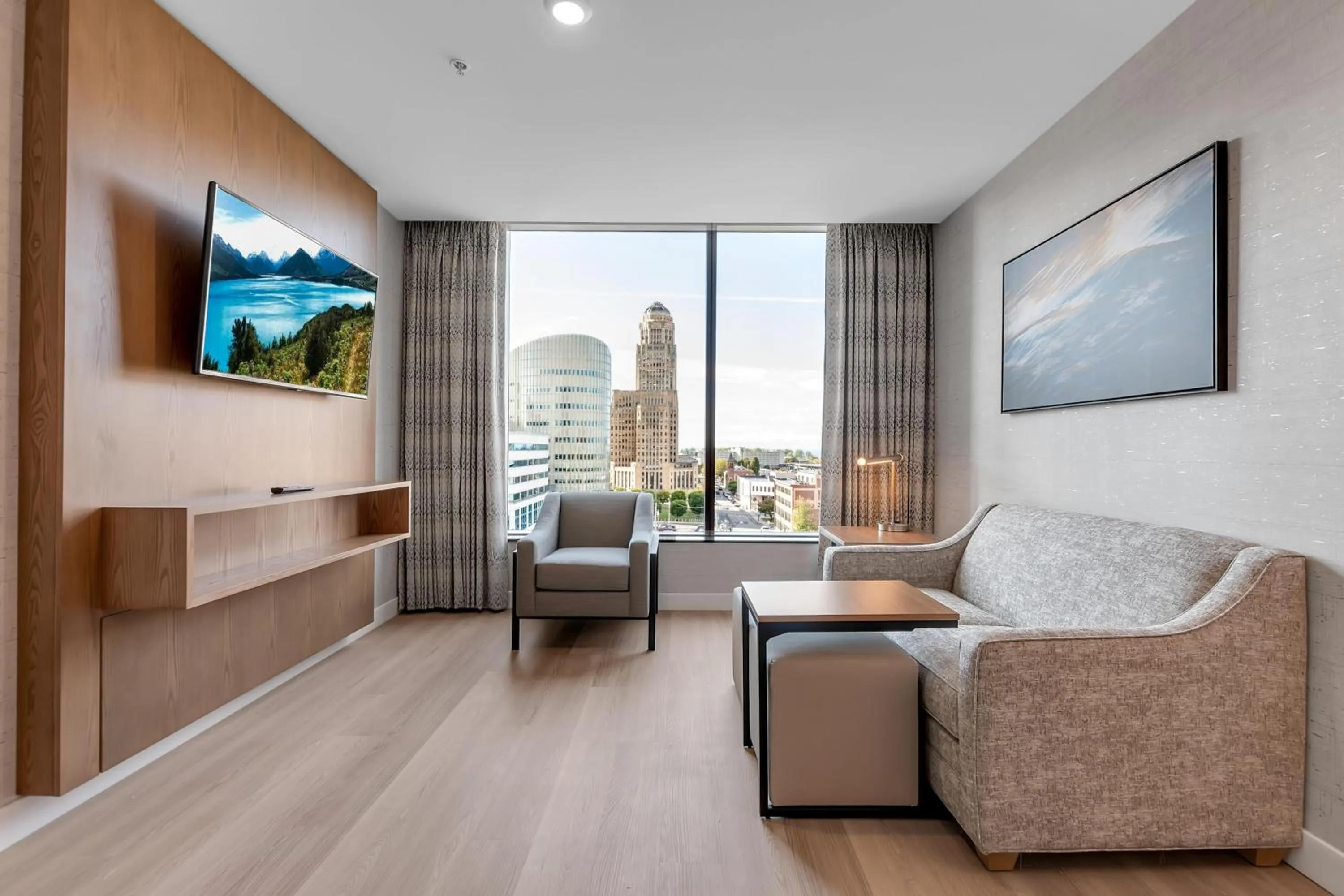 Living room in Embassy Suites Buffalo