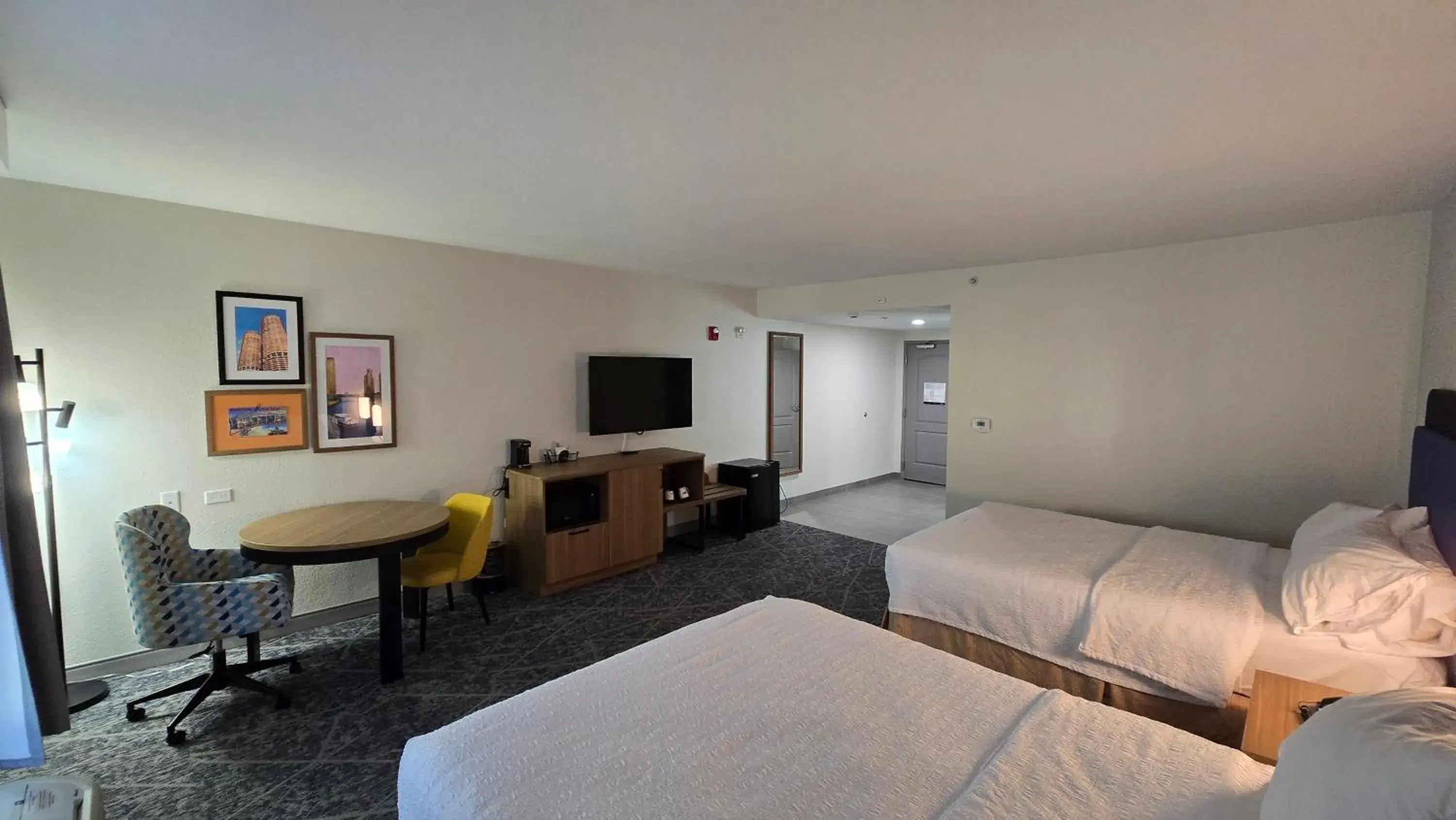 Queen Room with Two Queen Beds - Mobility and Hearing Access/Non-Smoking in Hampton Inn & Suites Chicago Deer Park Queen Room with Two Queen Beds - Mobility and Hearing Access/Non-Smoking in Hampton Inn & Suites Chicago Deer Park