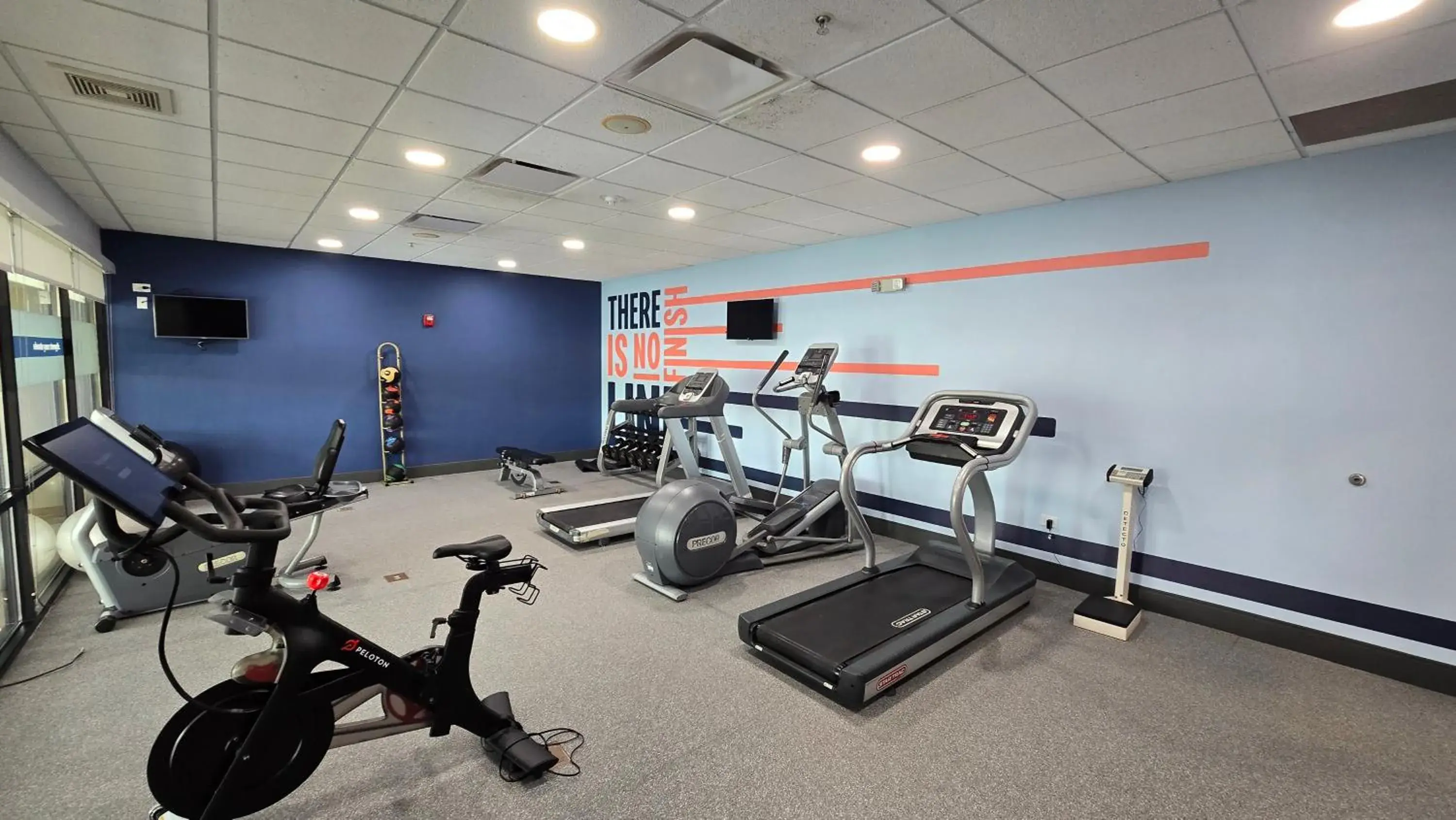 Fitness centre/facilities in Hampton Inn & Suites Chicago Deer Park Fitness centre/facilities in Hampton Inn & Suites Chicago Deer Park