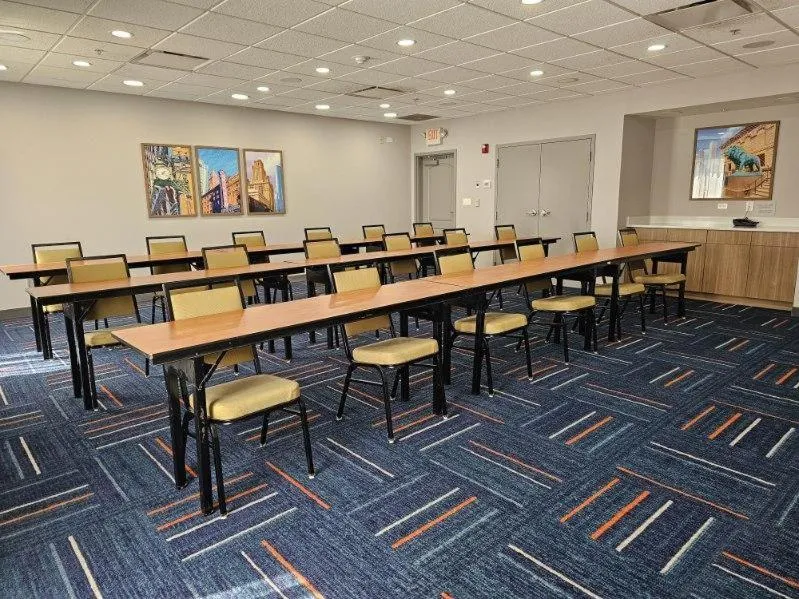 Meeting/conference room in Hampton Inn & Suites Chicago Deer Park