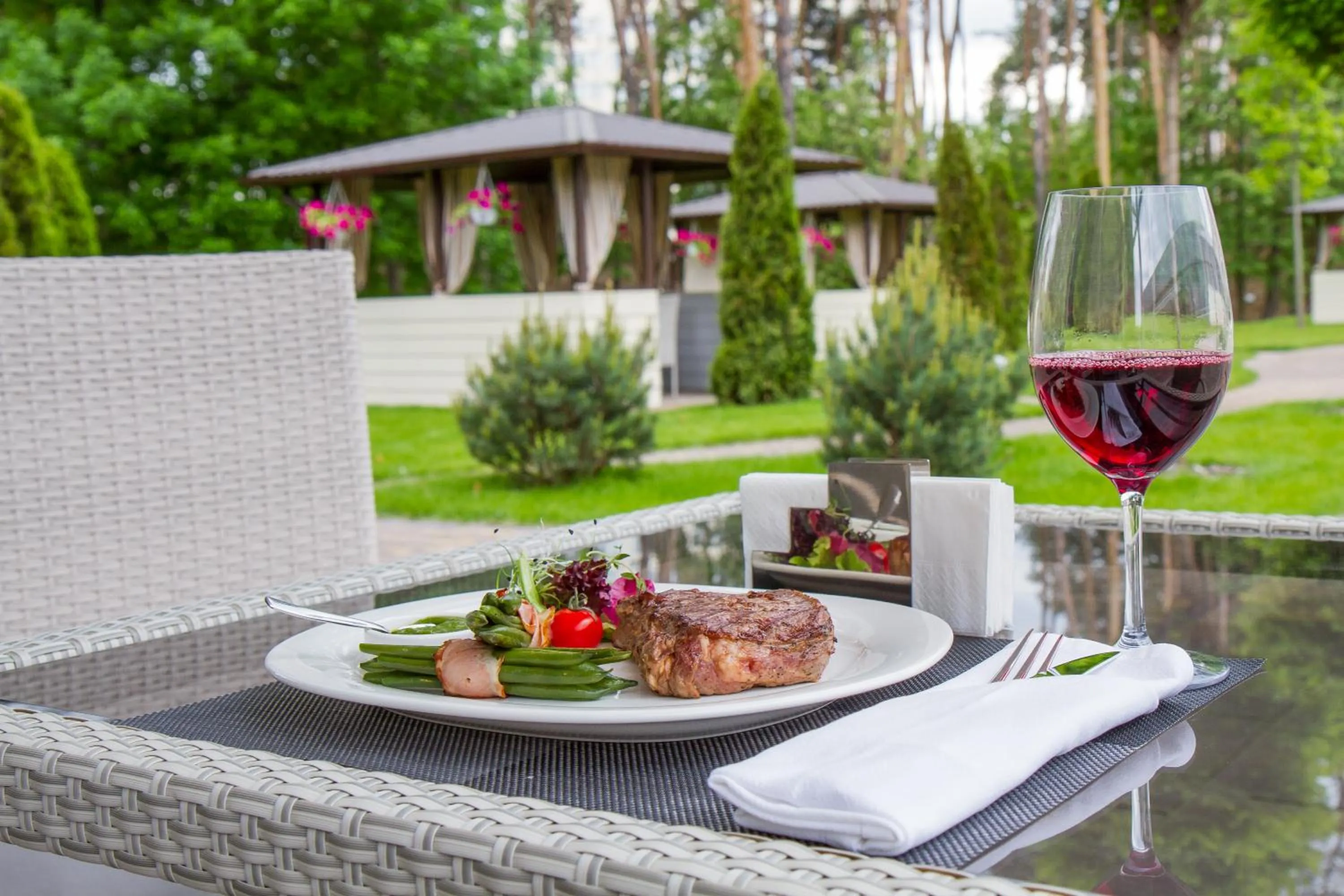 Lunch in City Holiday Resort & SPA