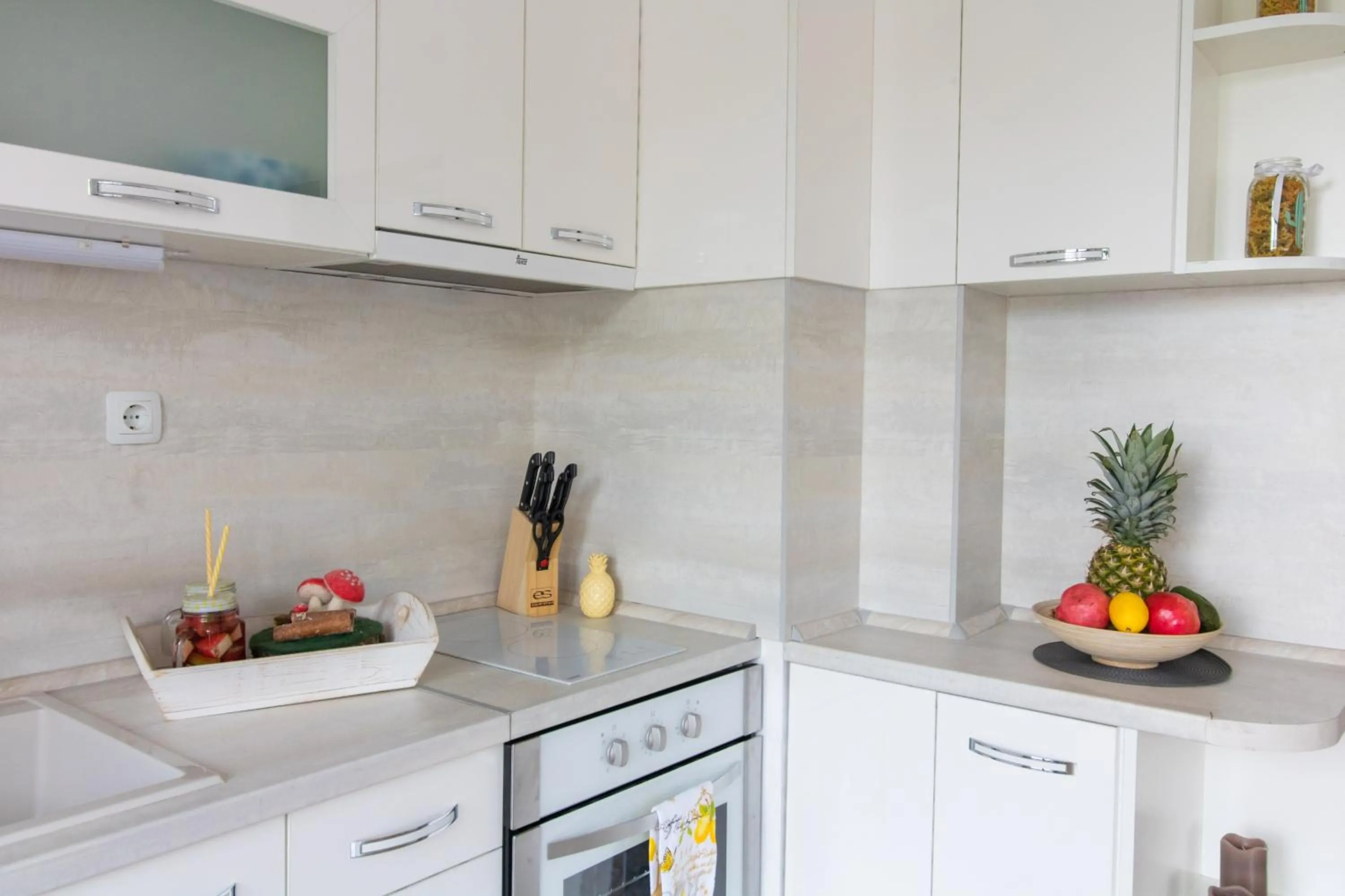 Kitchen or kitchenette in Domus Apartments Old Town with Garage