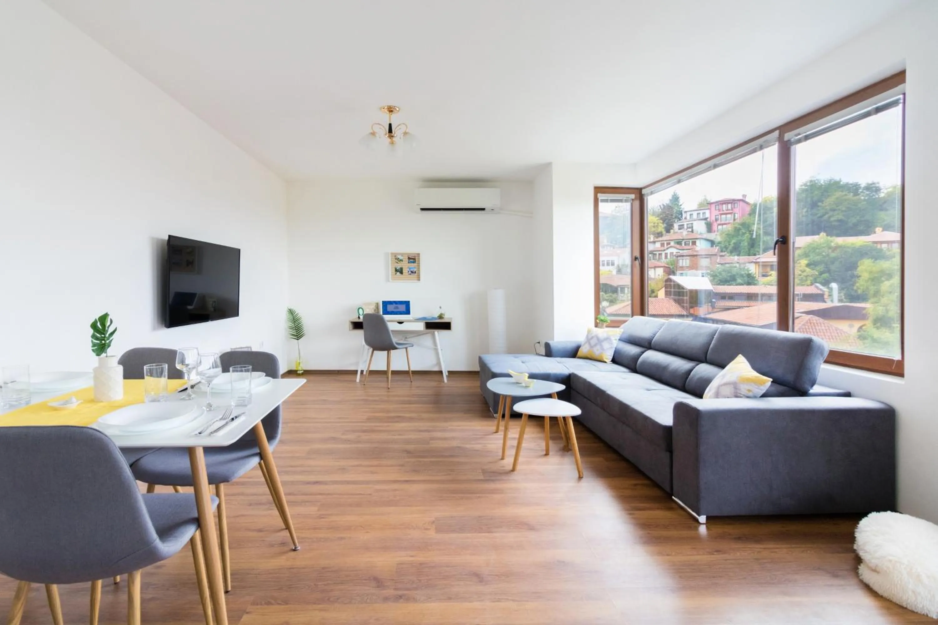 Living room in Domus Apartments Old Town with Garage