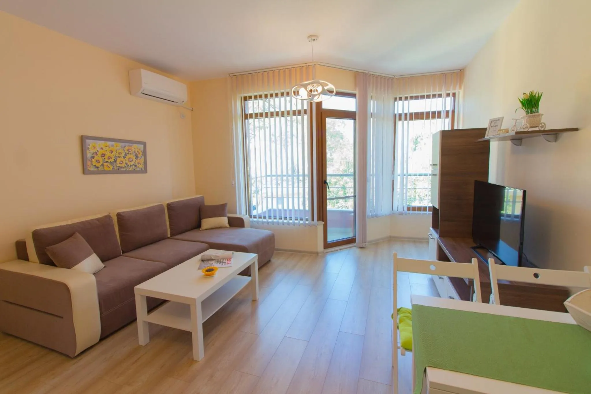 Living room in Domus Apartments Old Town with Garage